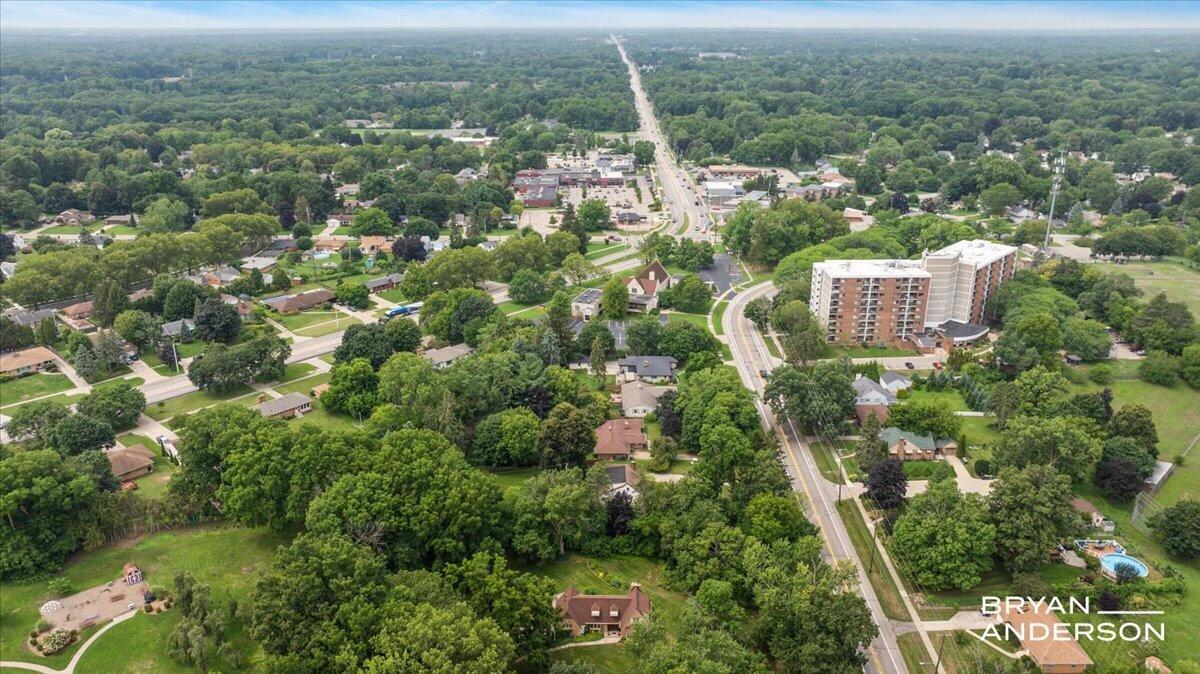 1830 Bridge Street NW Grand Rapids MI 49504