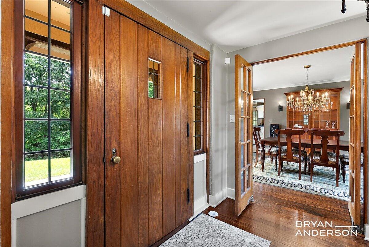 1830 Bridge Street NW Grand Rapids MI 49504