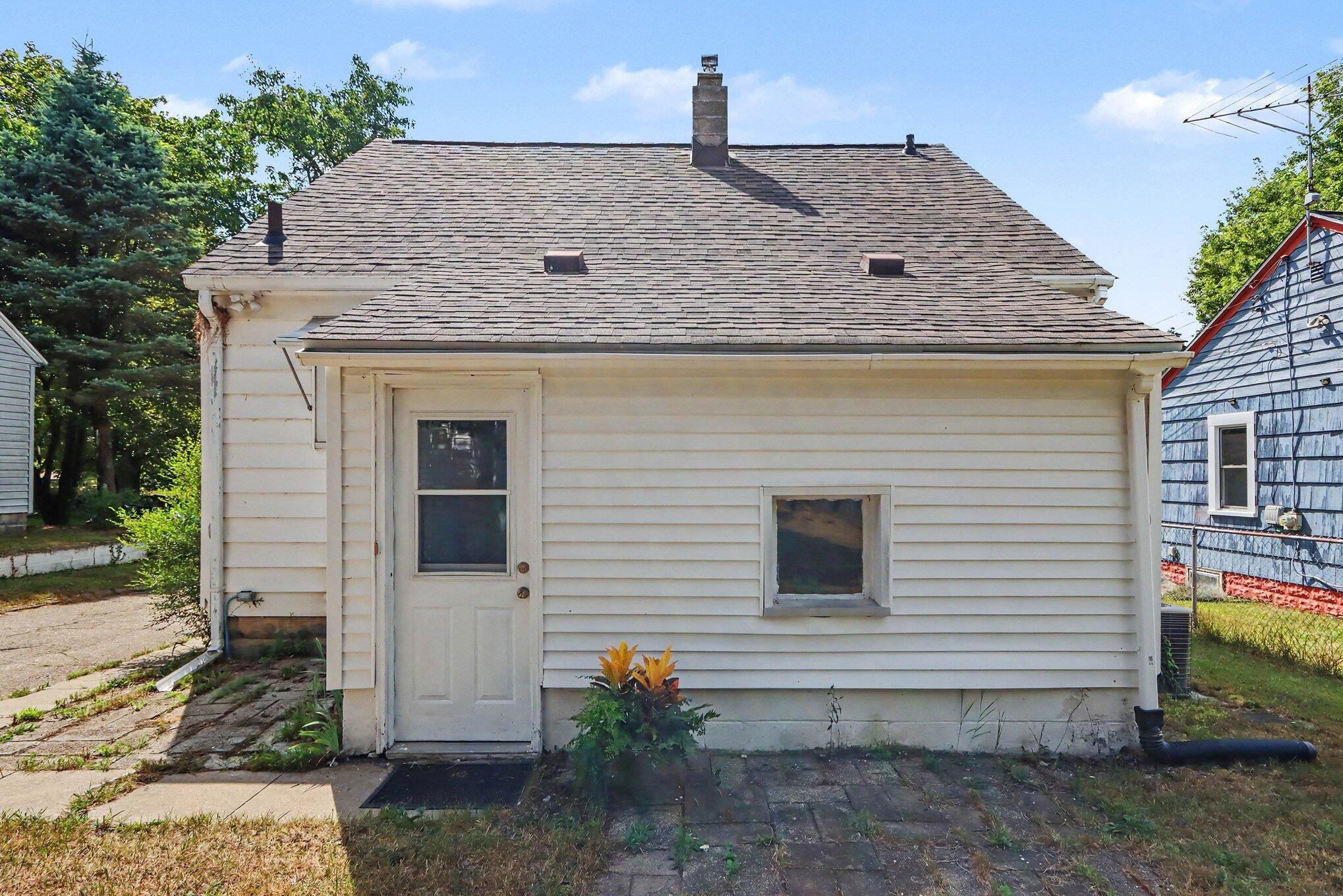 3719 Ash Street Kalamazoo MI 49001