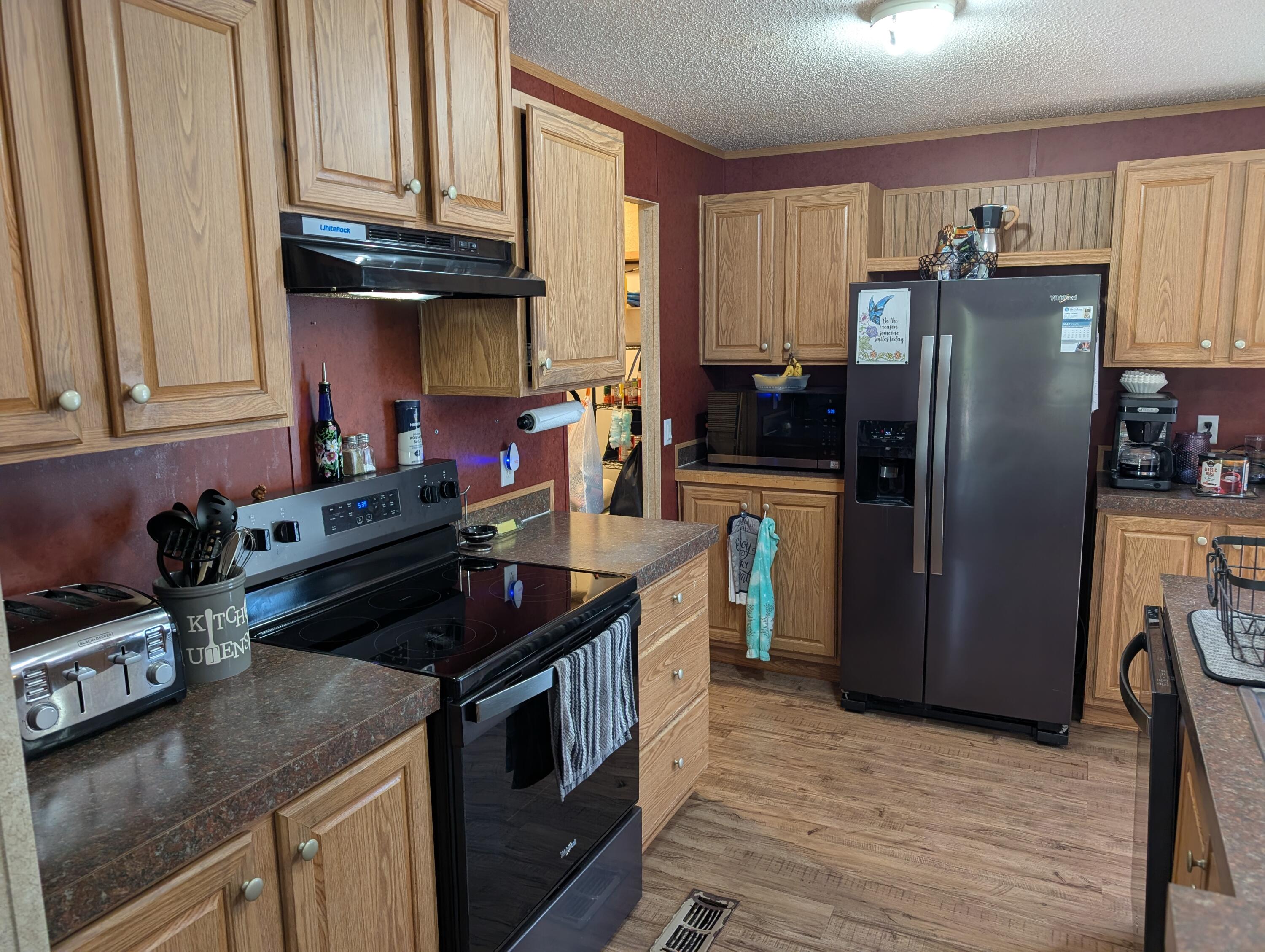 626 W River Road Muskegon MI 49445