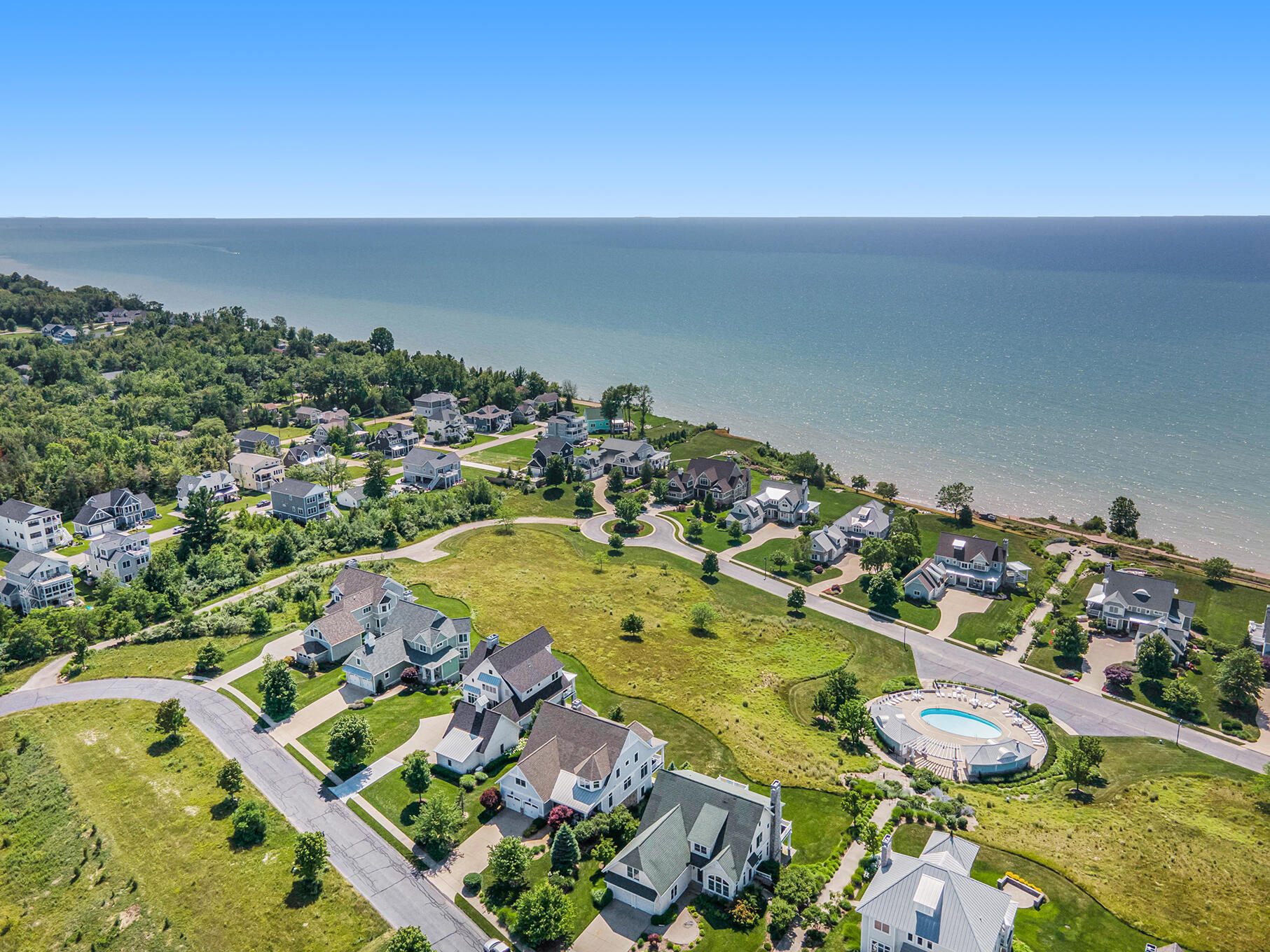 688 Waters Edge Drive South Haven MI 49090