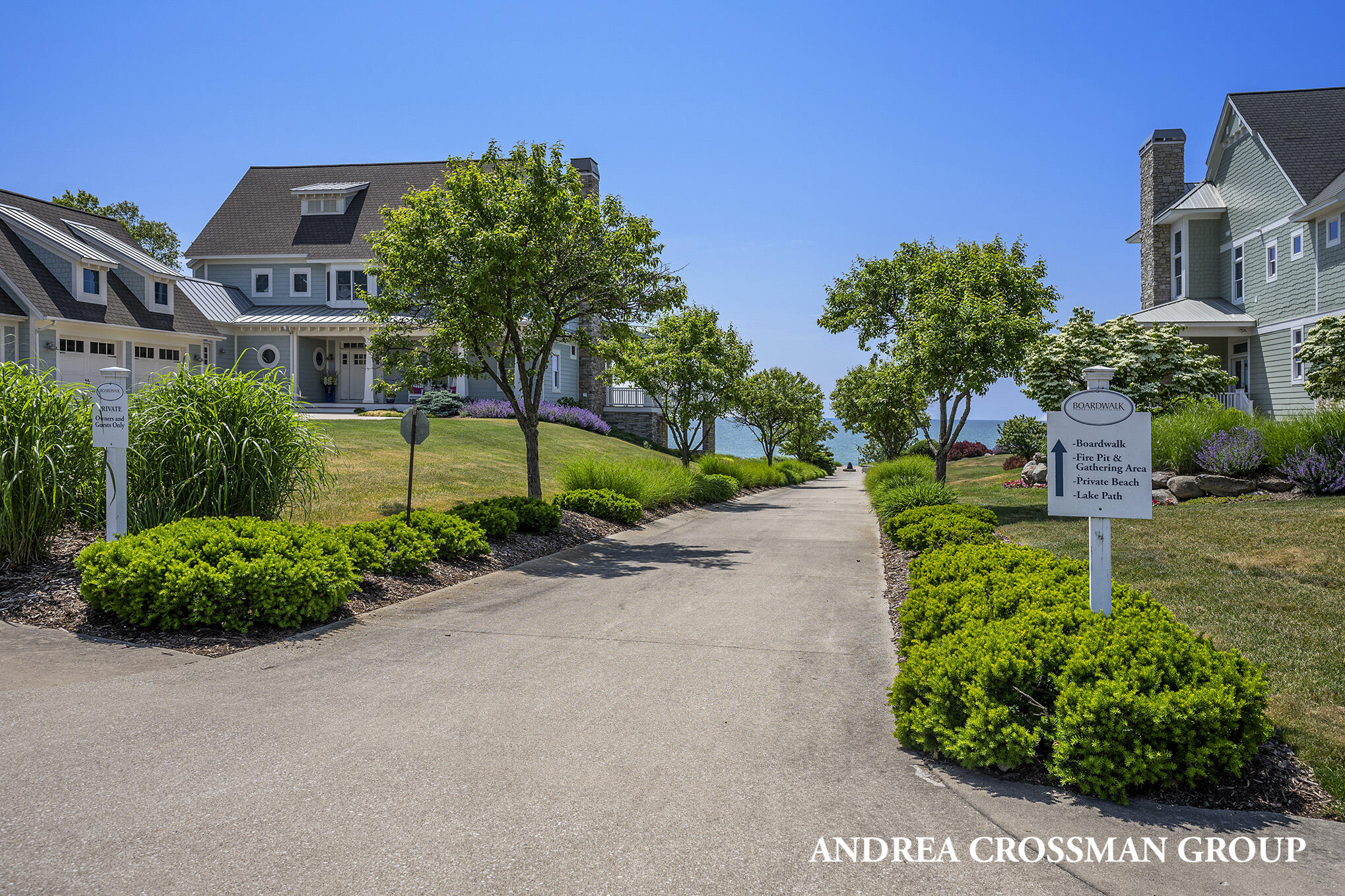 688 Waters Edge Drive South Haven MI 49090