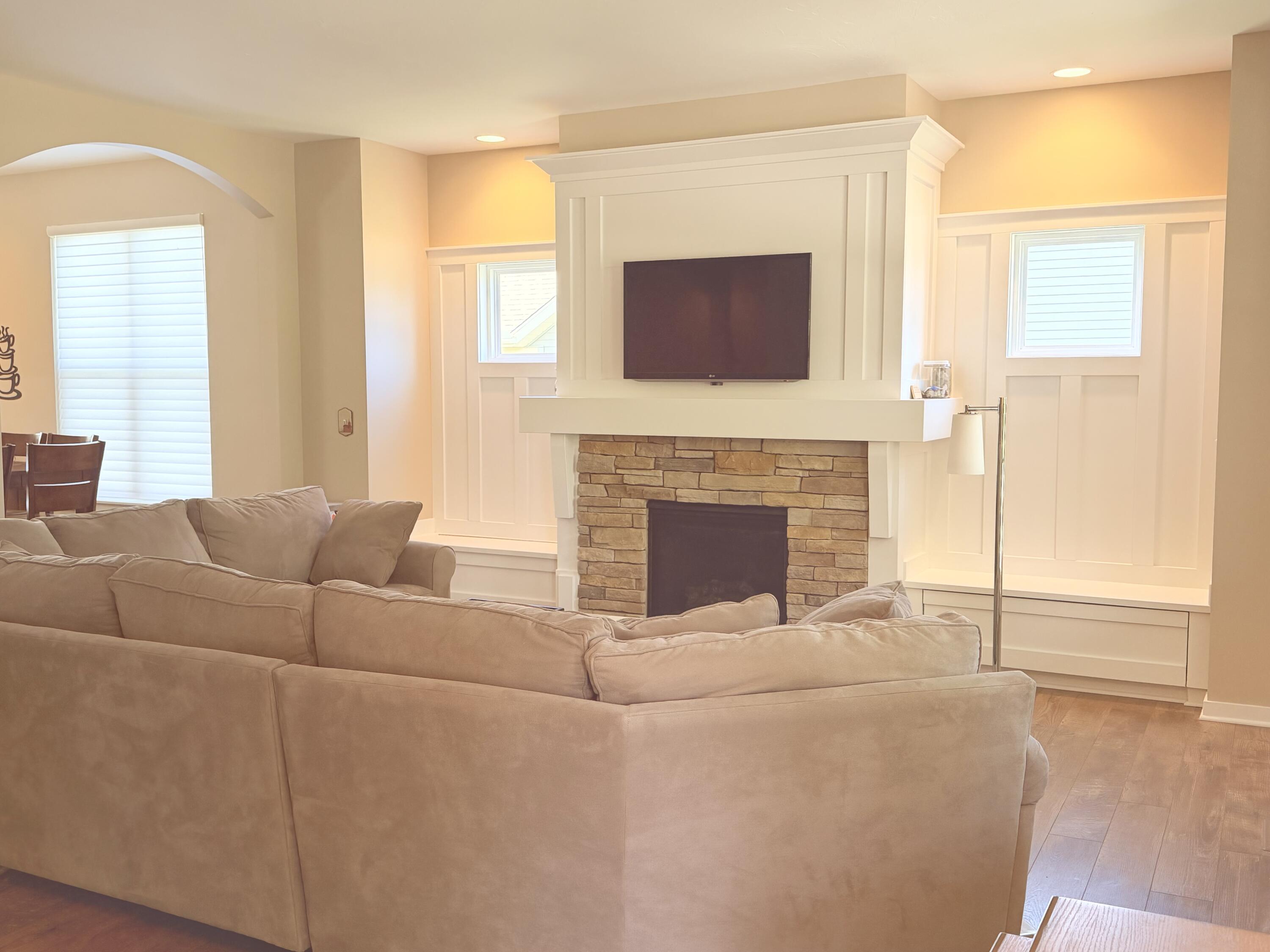576 Brownstone Street Holland MI 49423