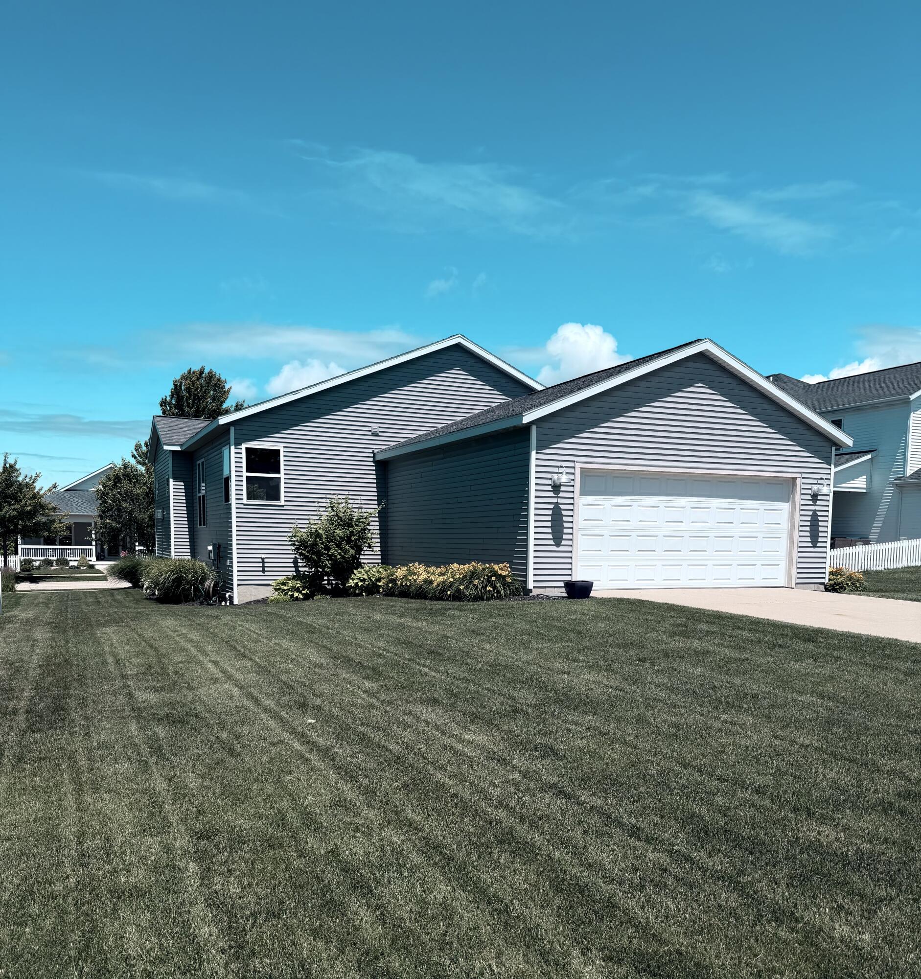 576 Brownstone Street Holland MI 49423