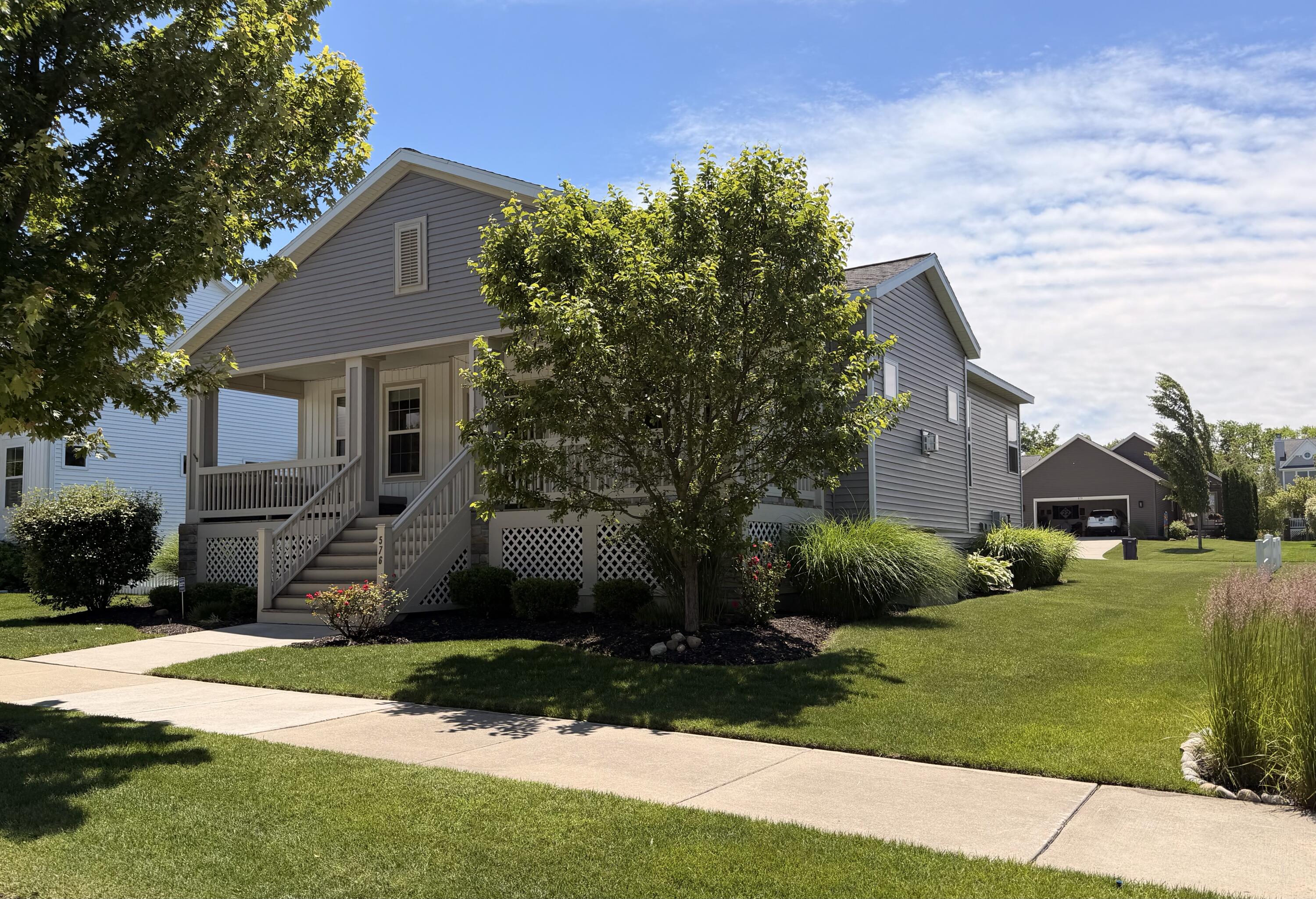 576 Brownstone Street Holland MI 49423