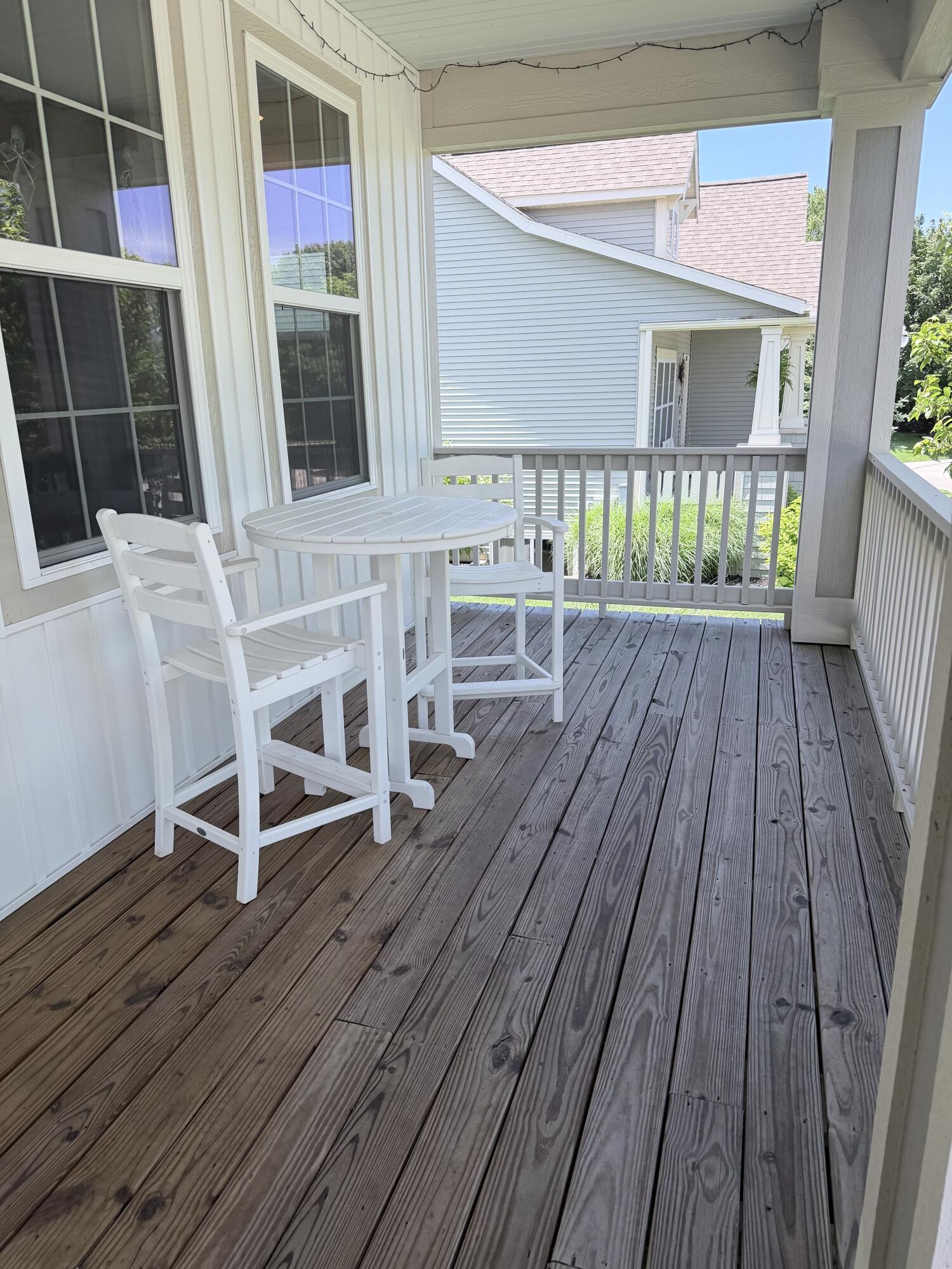 576 Brownstone Street Holland MI 49423