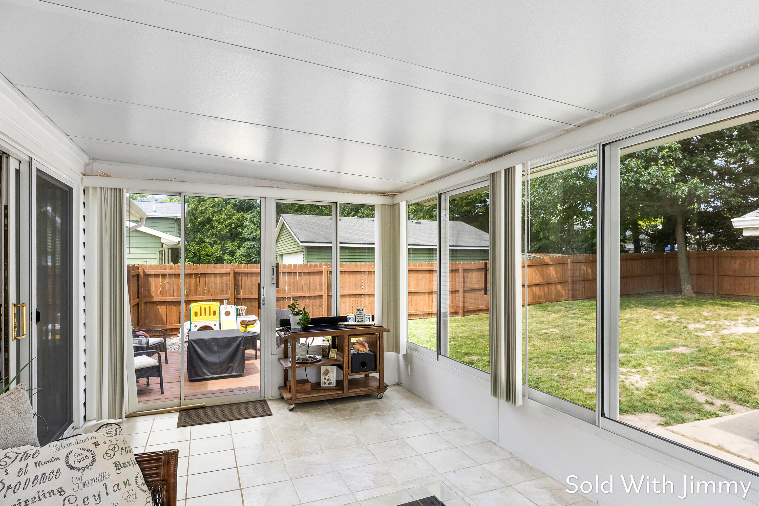 1340 Beckwith Avenue NE Grand Rapids MI 49505