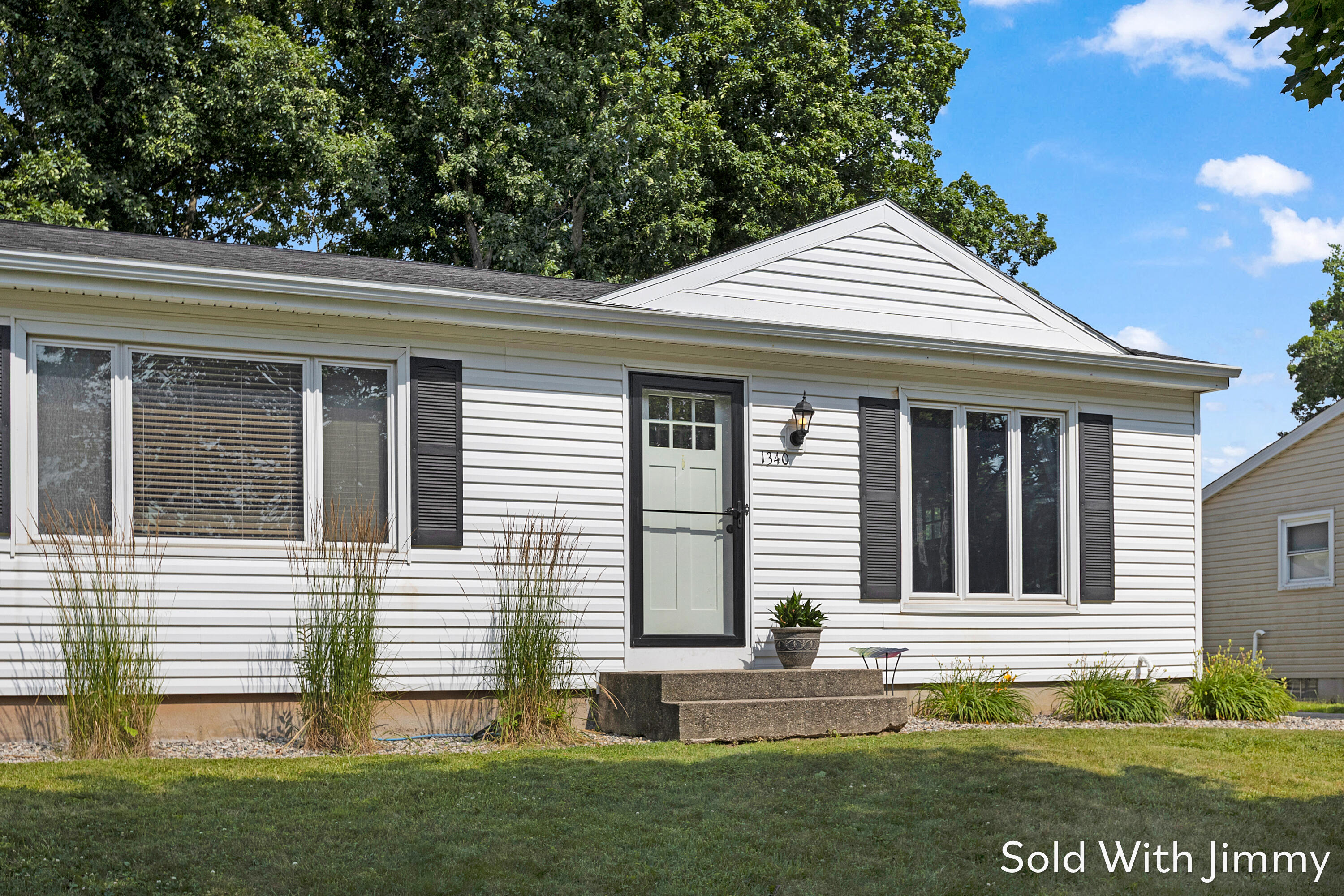 1340 Beckwith Avenue NE Grand Rapids MI 49505