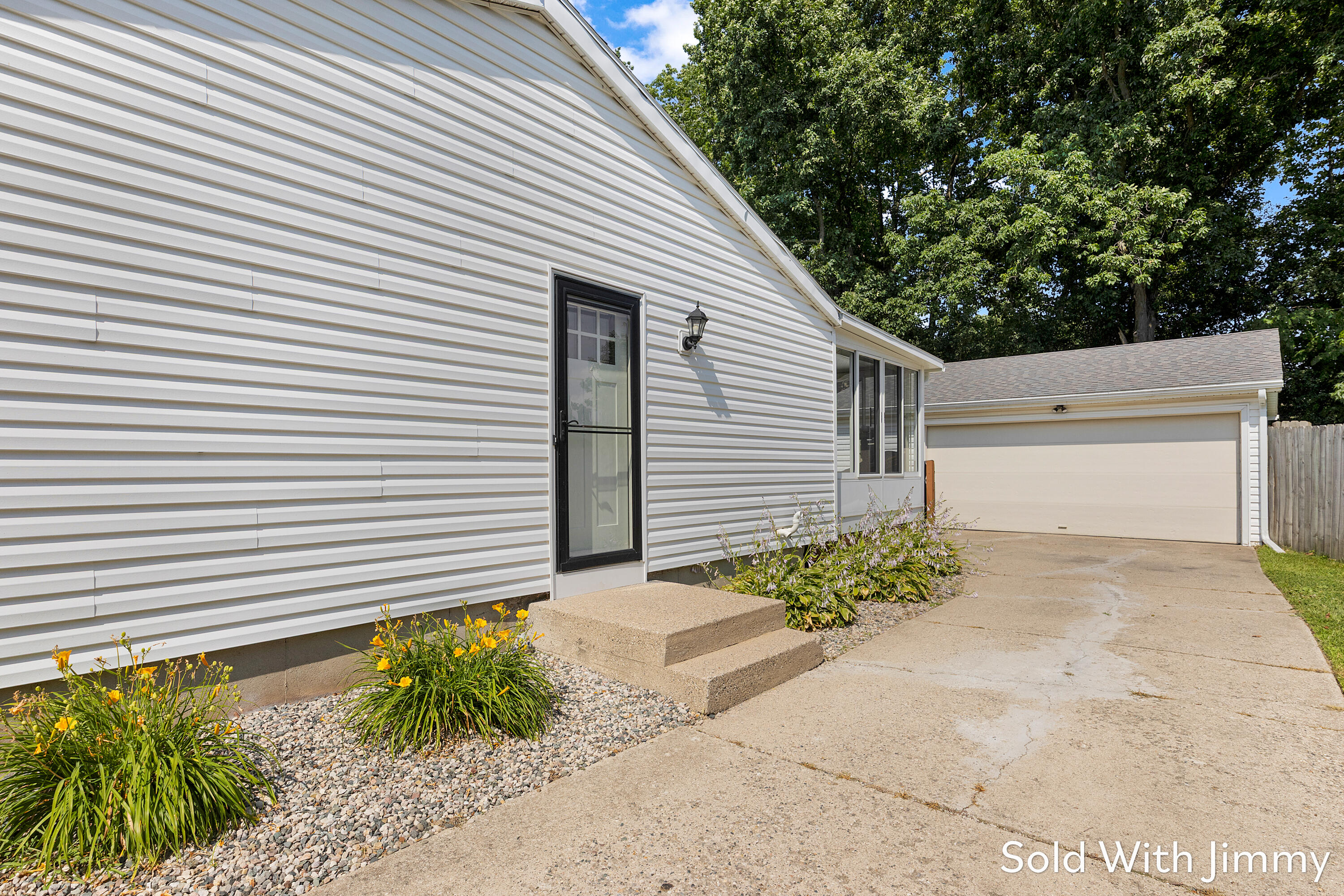 1340 Beckwith Avenue NE Grand Rapids MI 49505