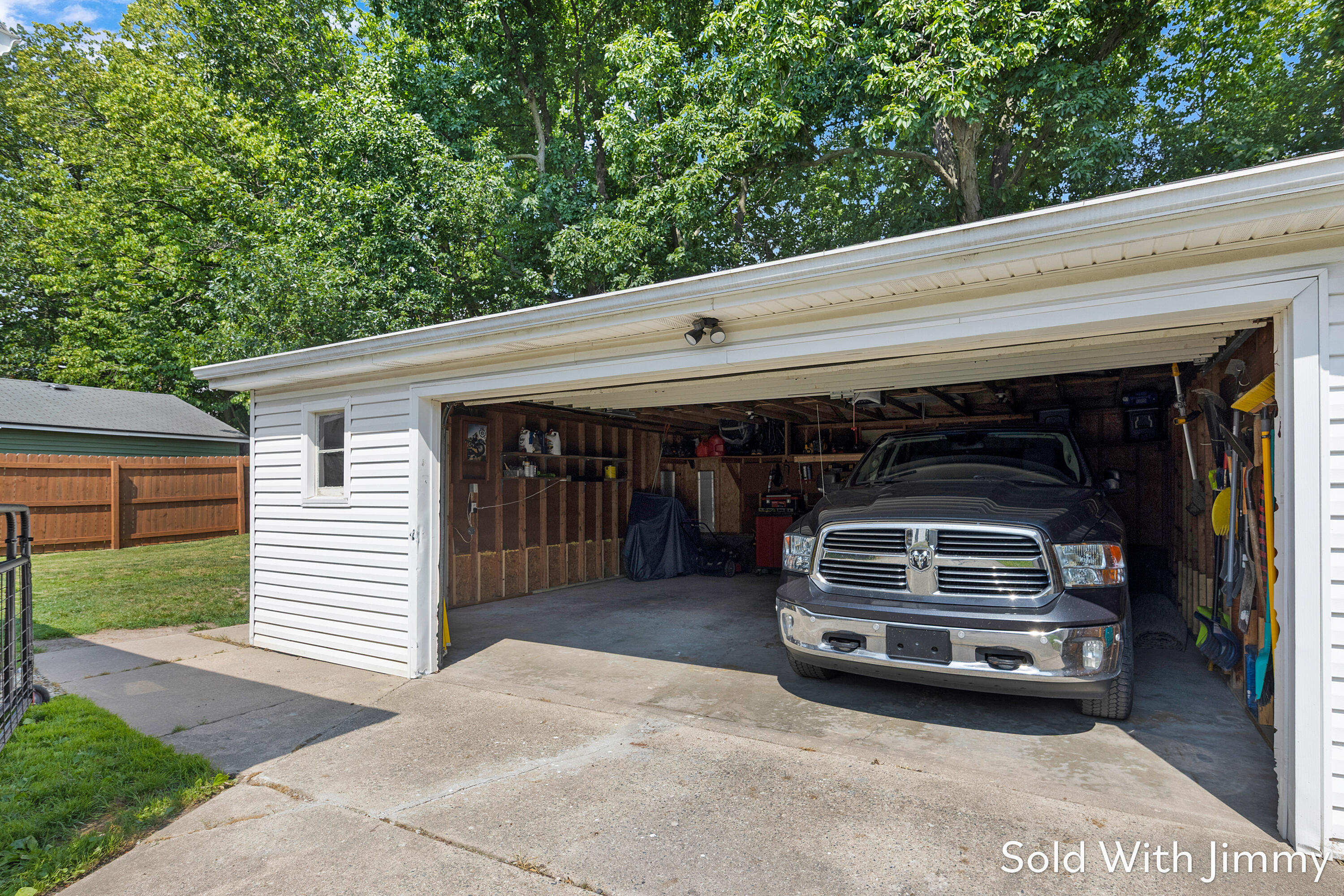 1340 Beckwith Avenue NE Grand Rapids MI 49505