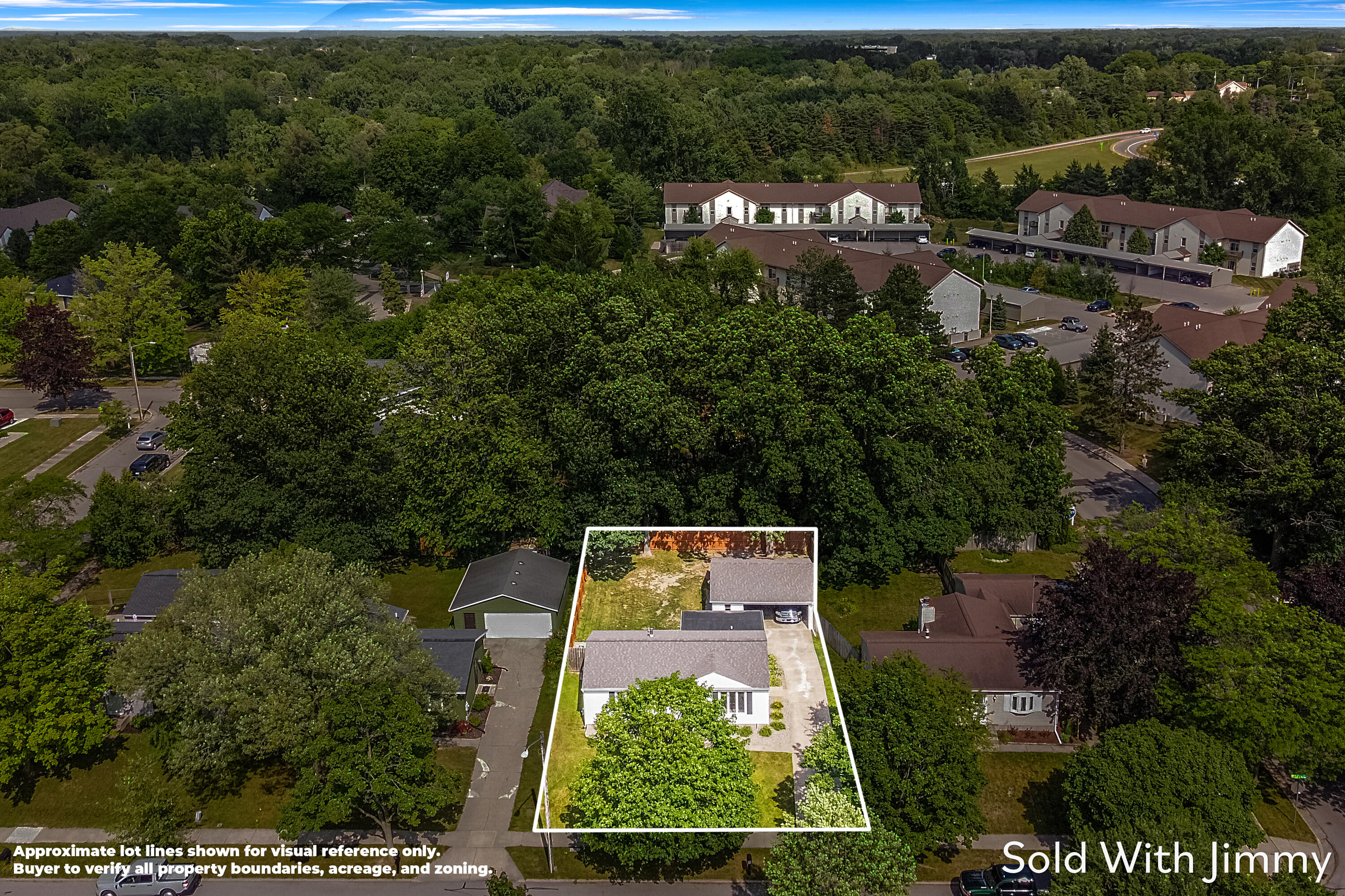 1340 Beckwith Avenue NE Grand Rapids MI 49505