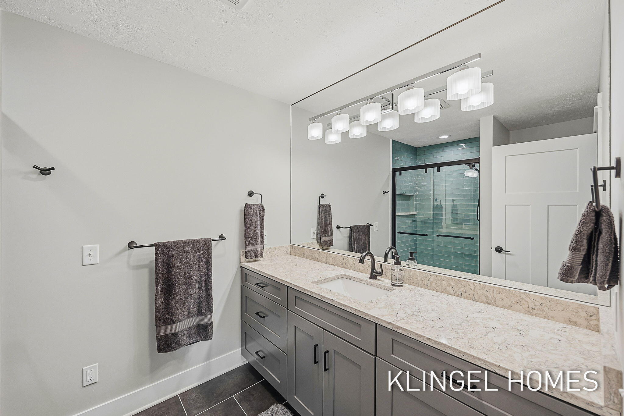 3946 Easthill Court Norton Shores MI 49441