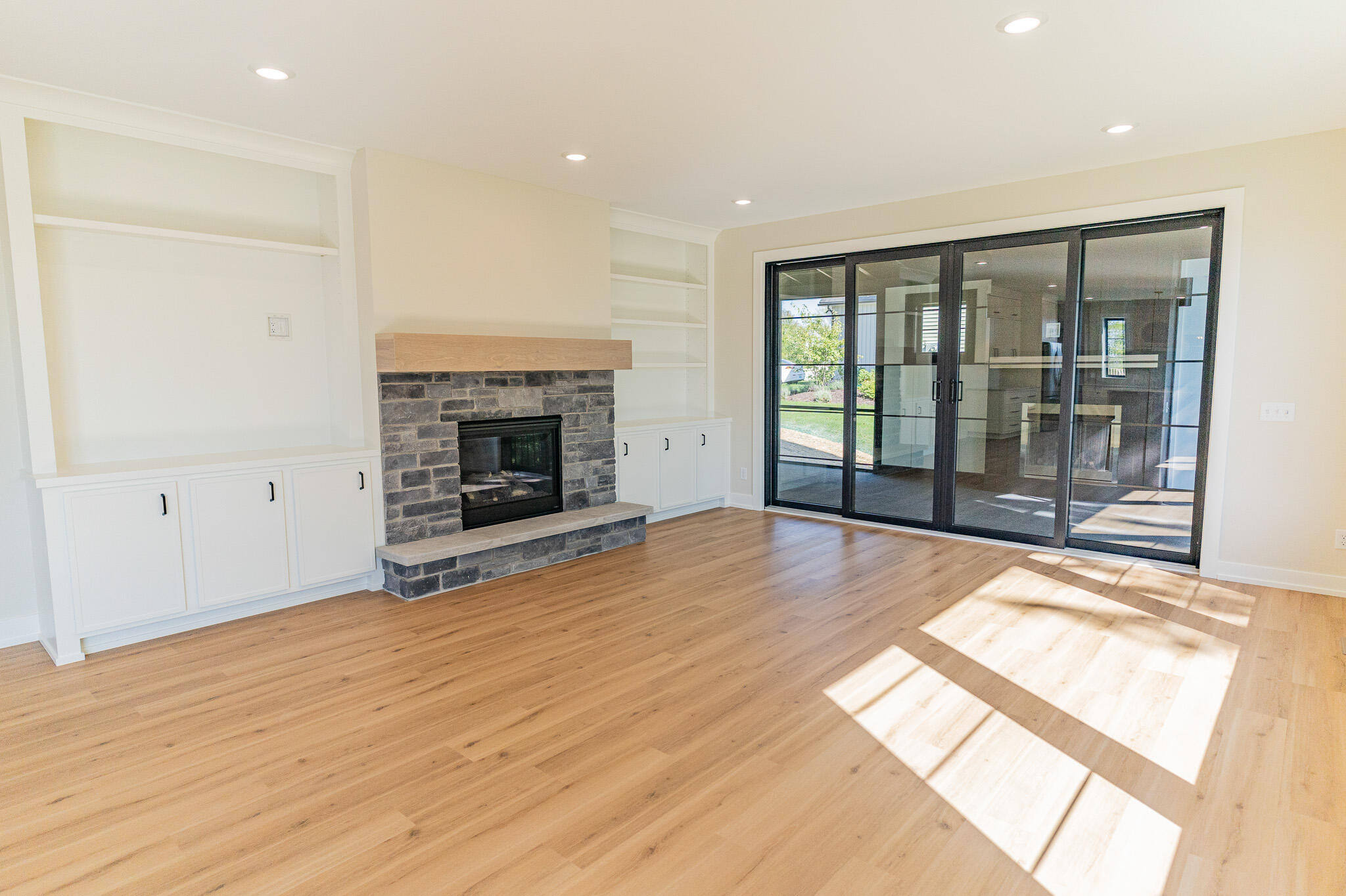 1844 Stratford Lane NW Grand Rapids MI 49534