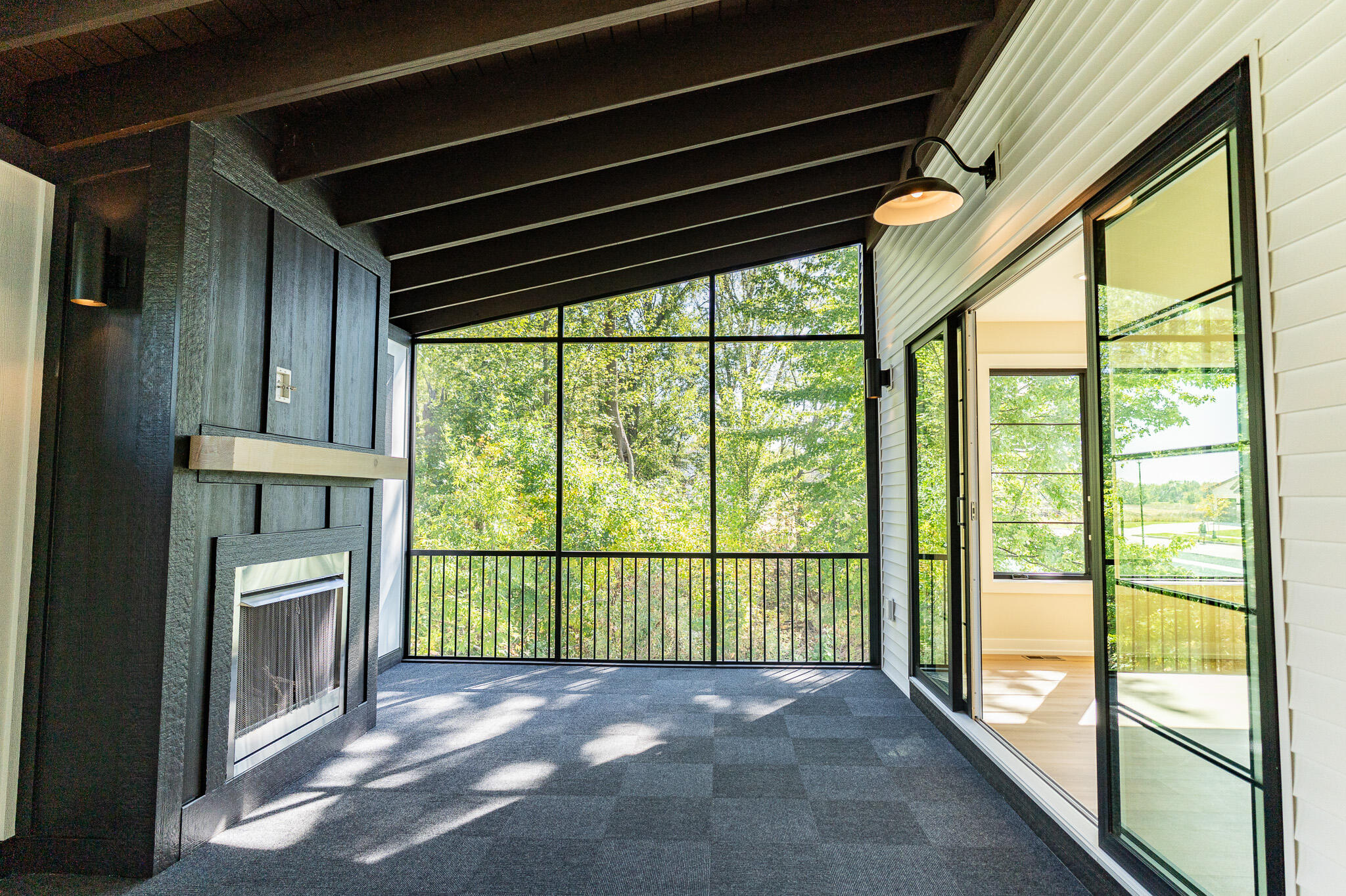 1844 Stratford Lane NW Grand Rapids MI 49534