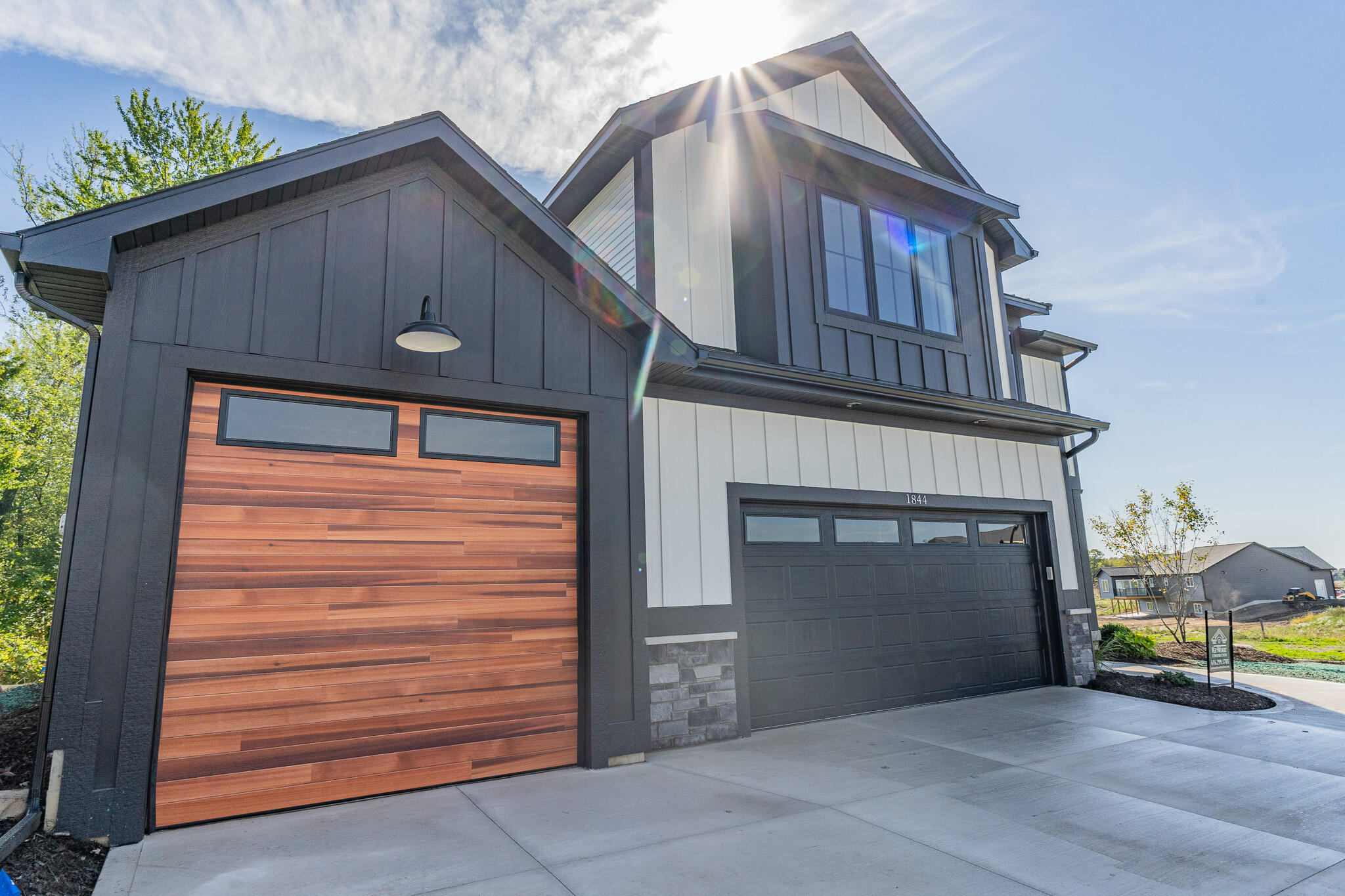 1844 Stratford Lane NW Grand Rapids MI 49534