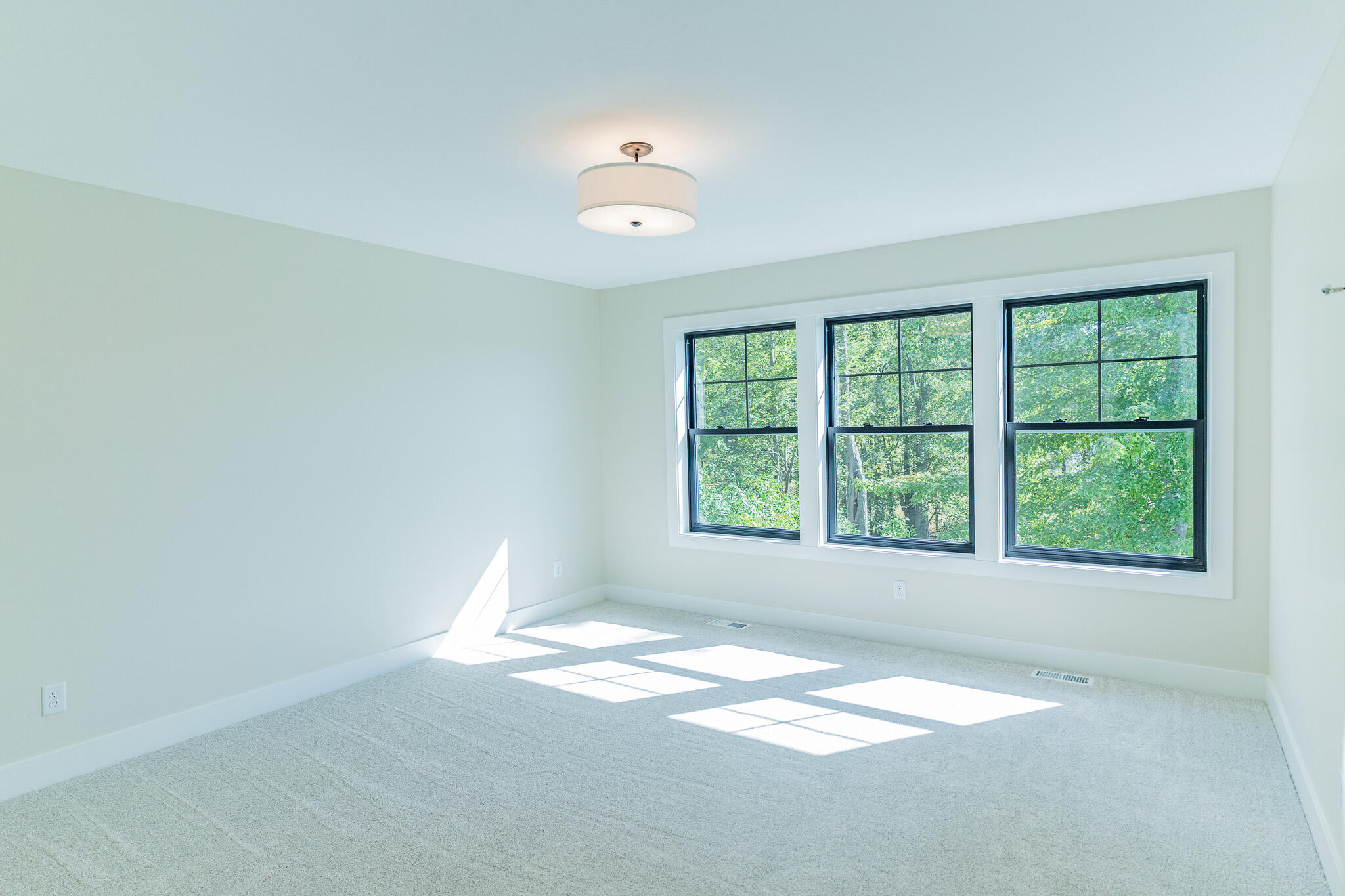 1844 Stratford Lane NW Grand Rapids MI 49534