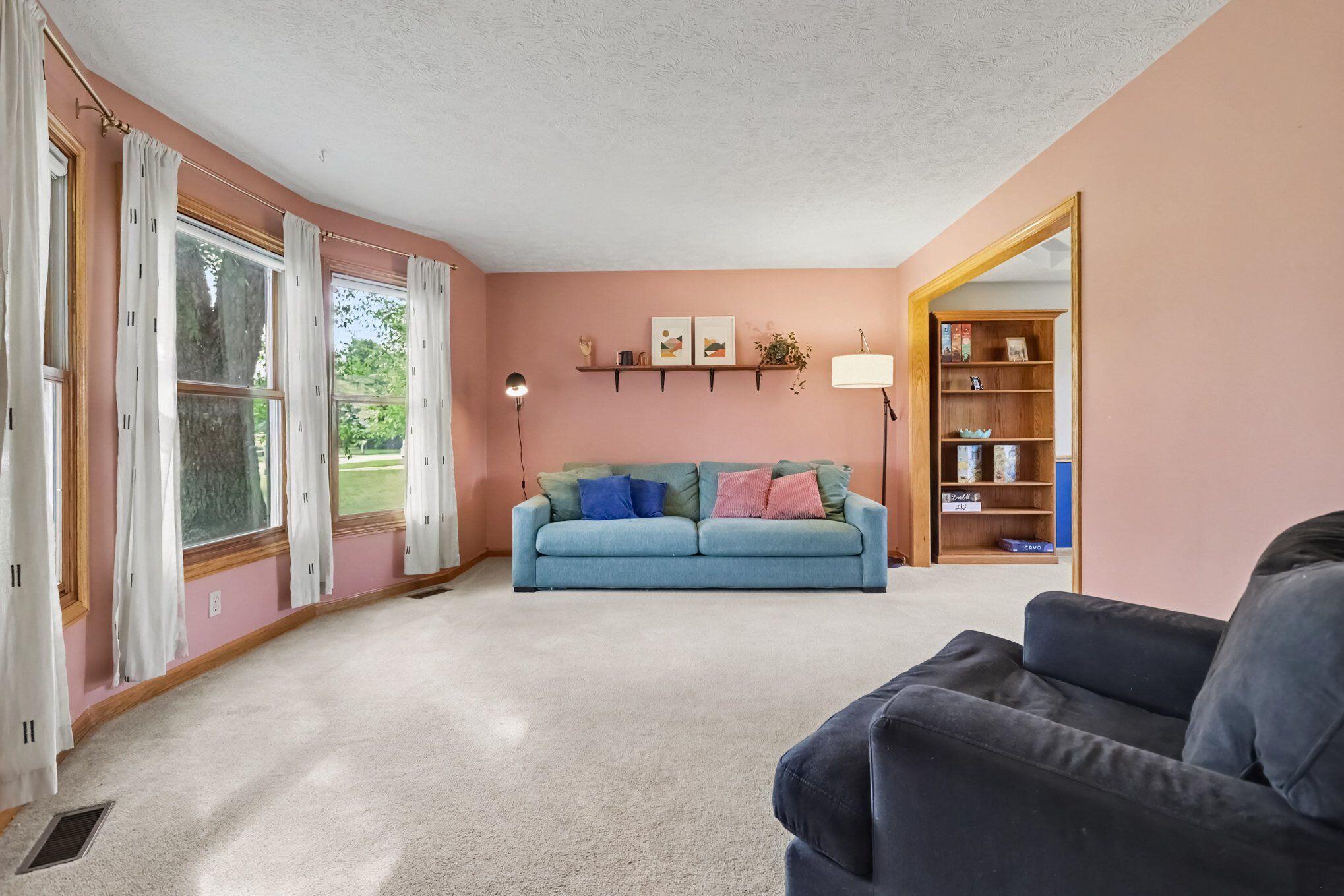 6647 Whitehorse Avenue Kalamazoo MI 49048