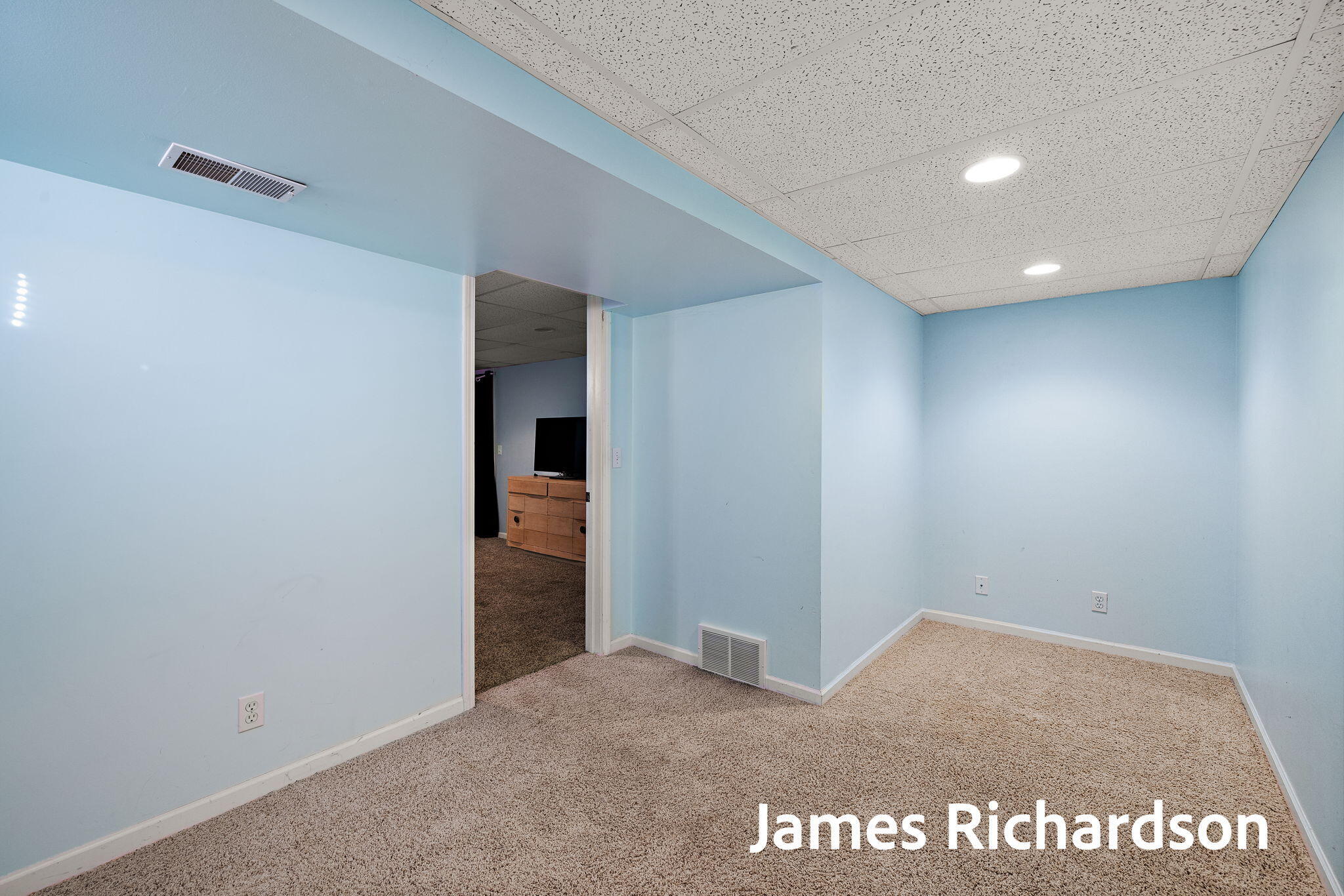 15249 Widgeon Road Grand Haven MI 49417