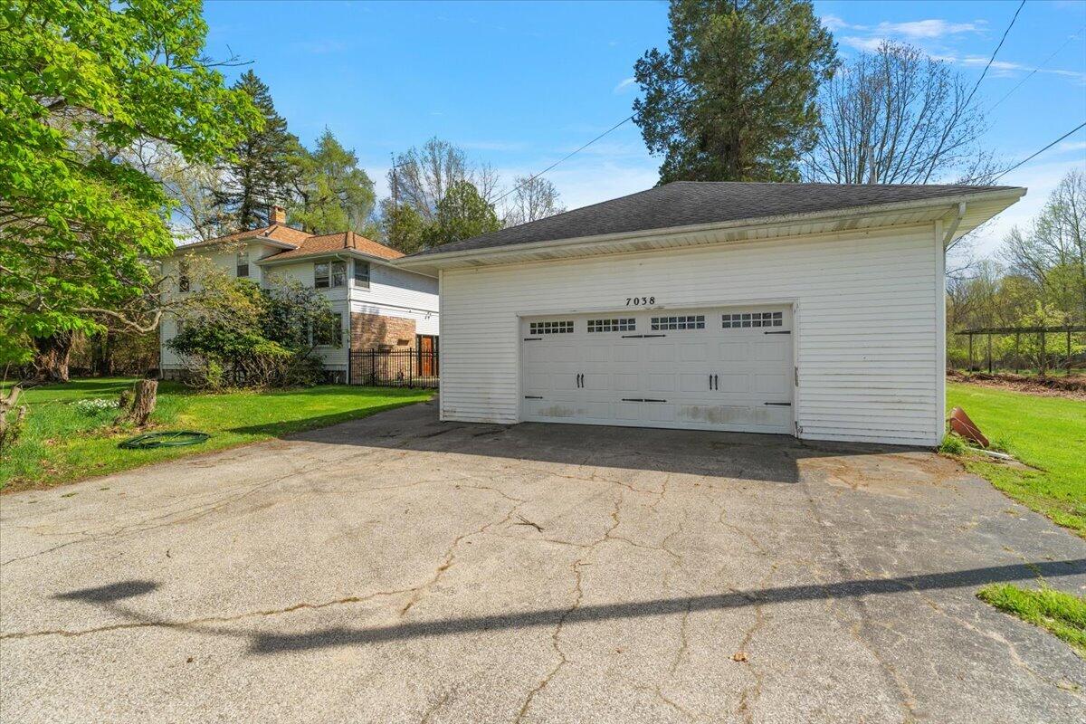 7038 Little Paw Paw Lake Road Coloma MI 49038