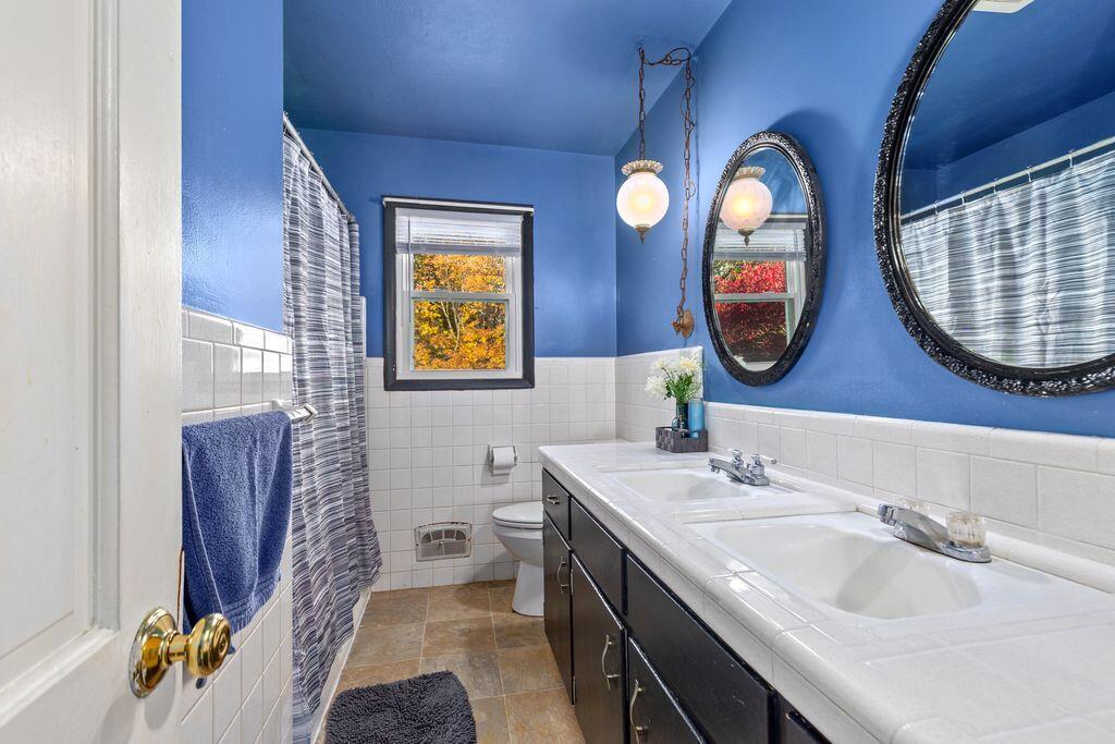 1955 Millbank Street SE Grand Rapids MI 49508