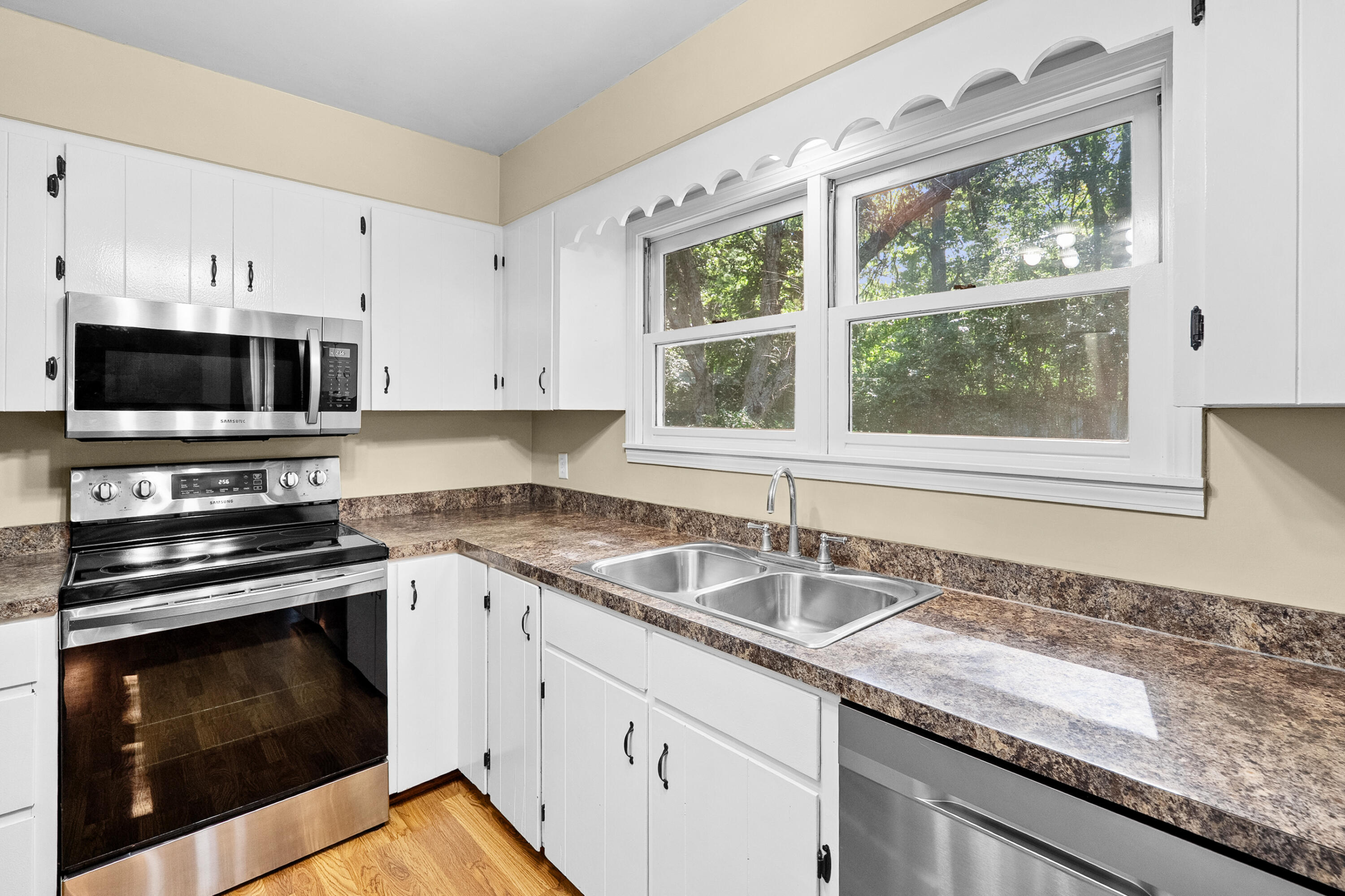 7423 Ravine Road Kalamazoo MI 49009