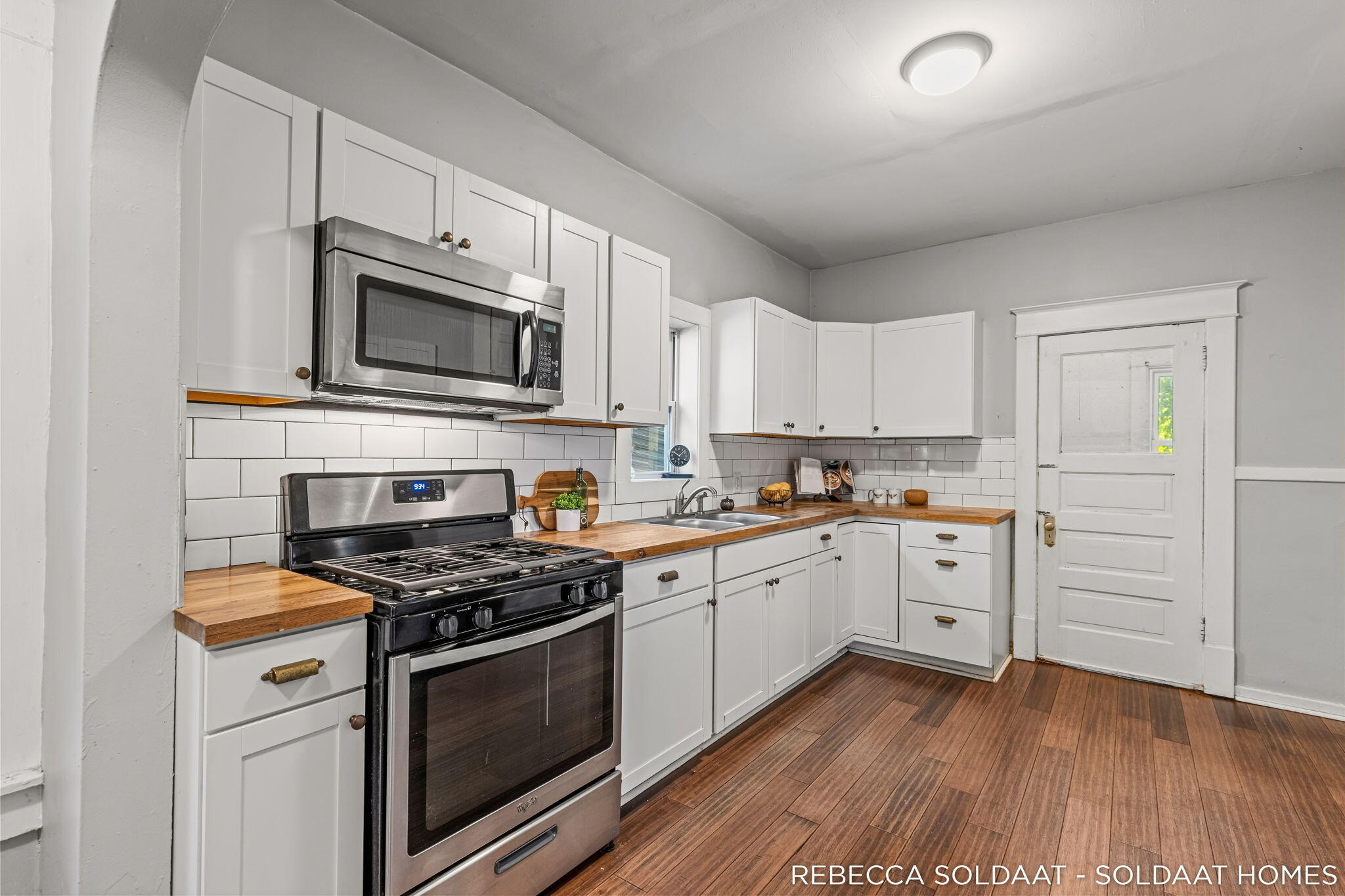 1156 Eastern Avenue SE Grand Rapids MI 49507