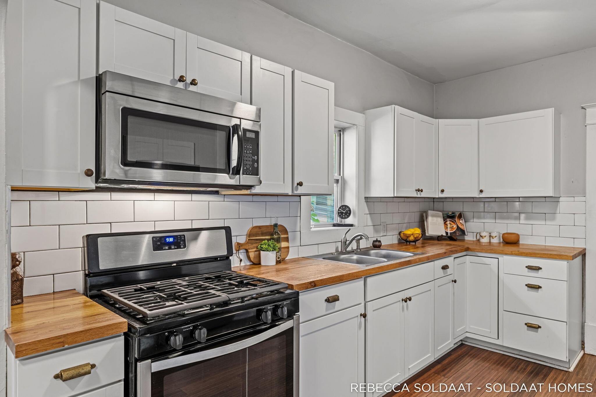 1156 Eastern Avenue SE Grand Rapids MI 49507