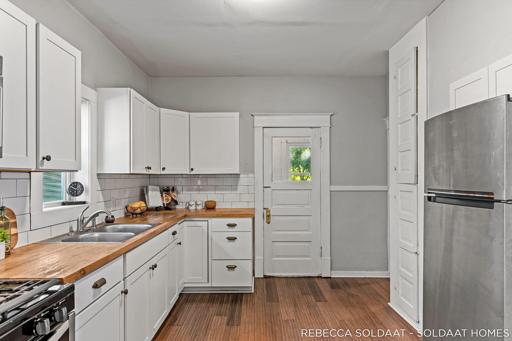 1156 Eastern Avenue SE Grand Rapids MI 49507