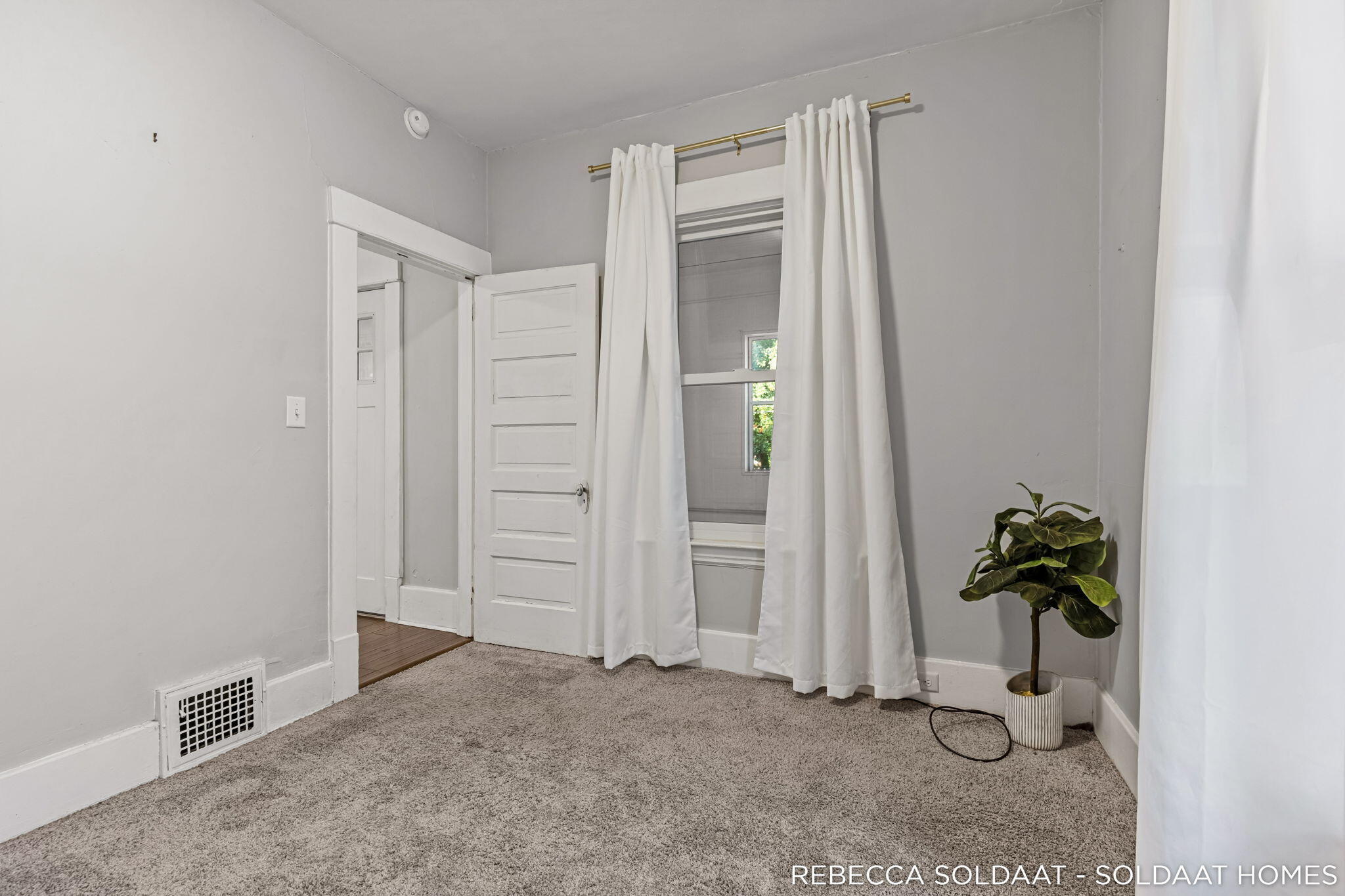 1156 Eastern Avenue SE Grand Rapids MI 49507
