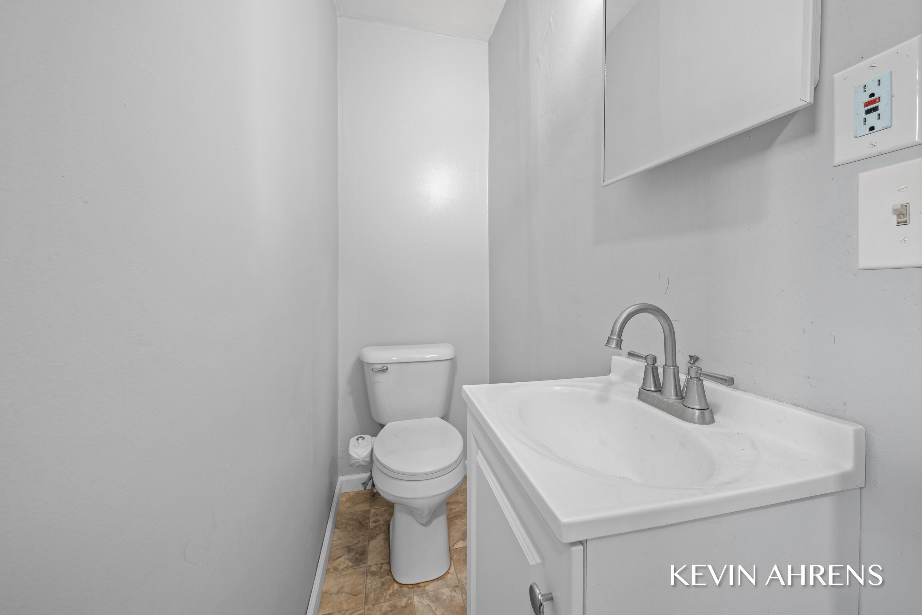 1862 Kalamazoo Avenue SE Grand Rapids MI 49507