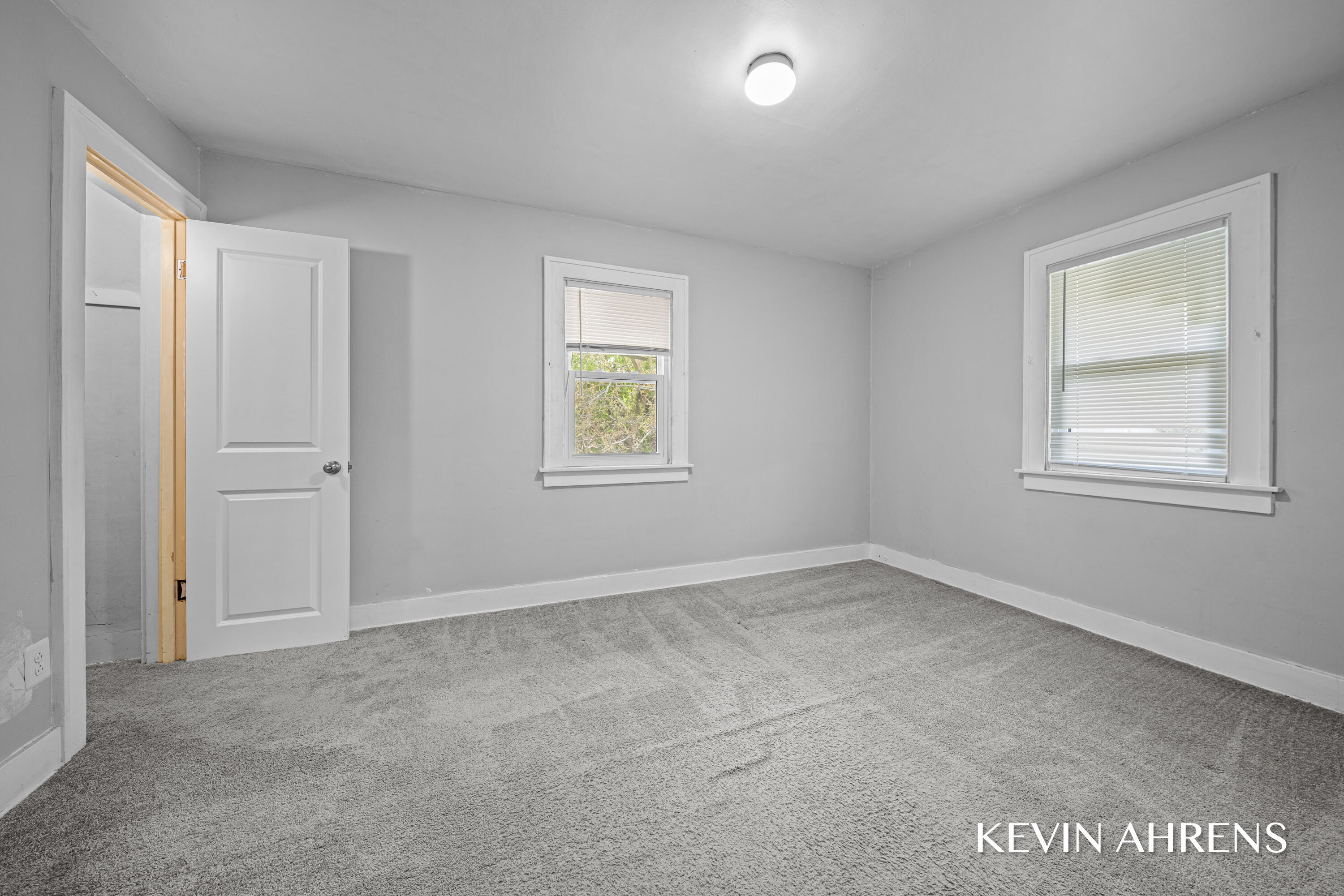 1862 Kalamazoo Avenue SE Grand Rapids MI 49507