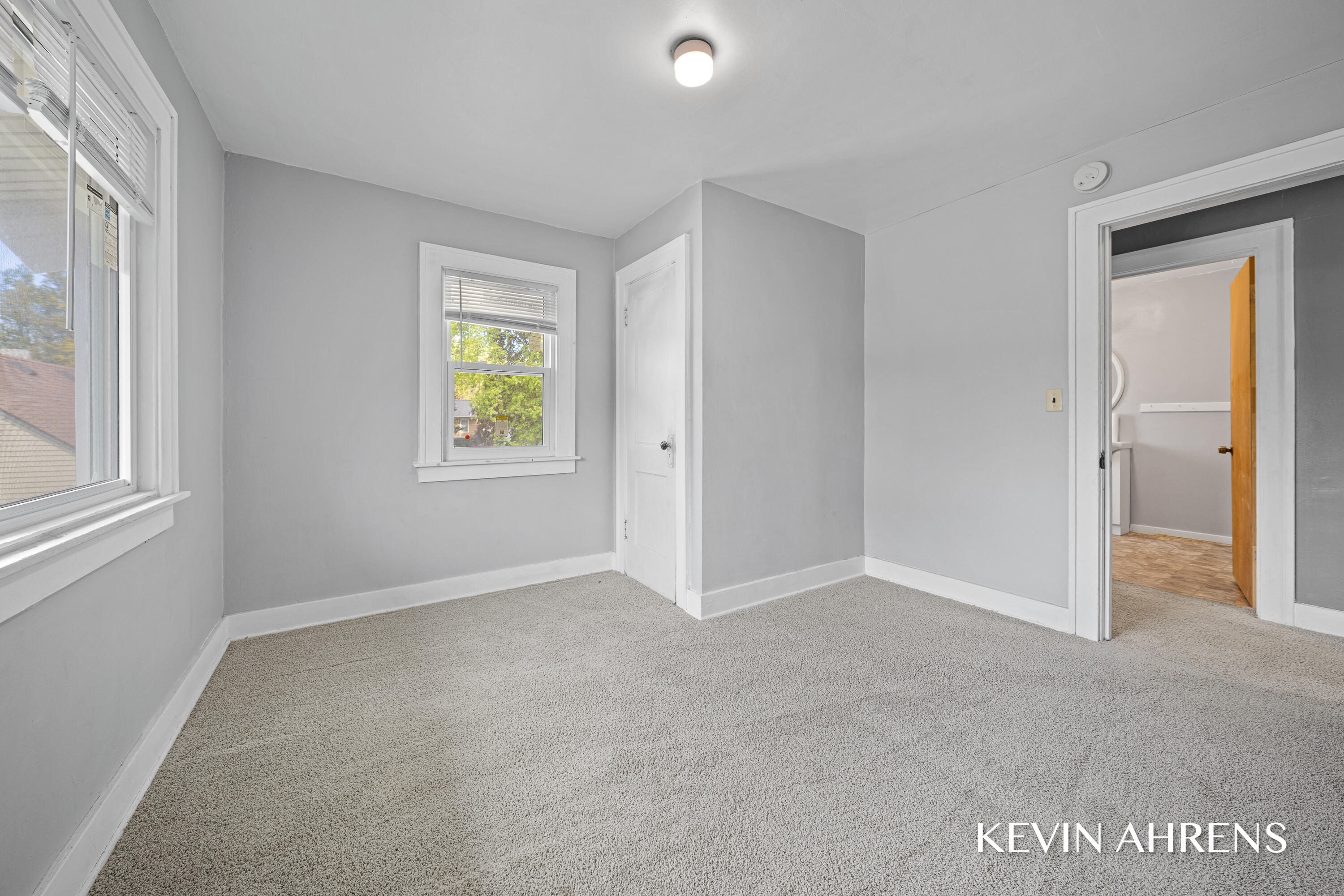 1862 Kalamazoo Avenue SE Grand Rapids MI 49507