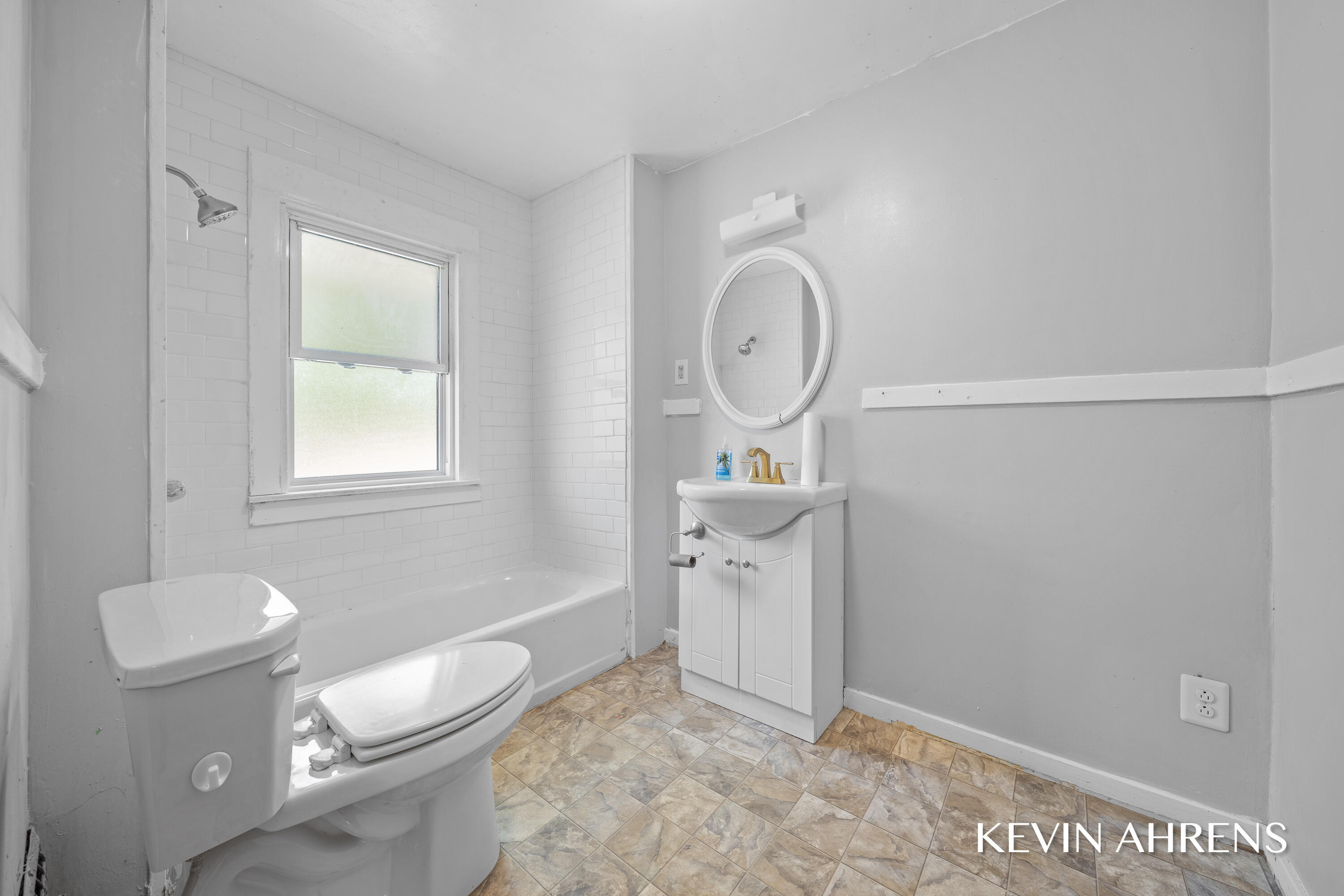 1862 Kalamazoo Avenue SE Grand Rapids MI 49507