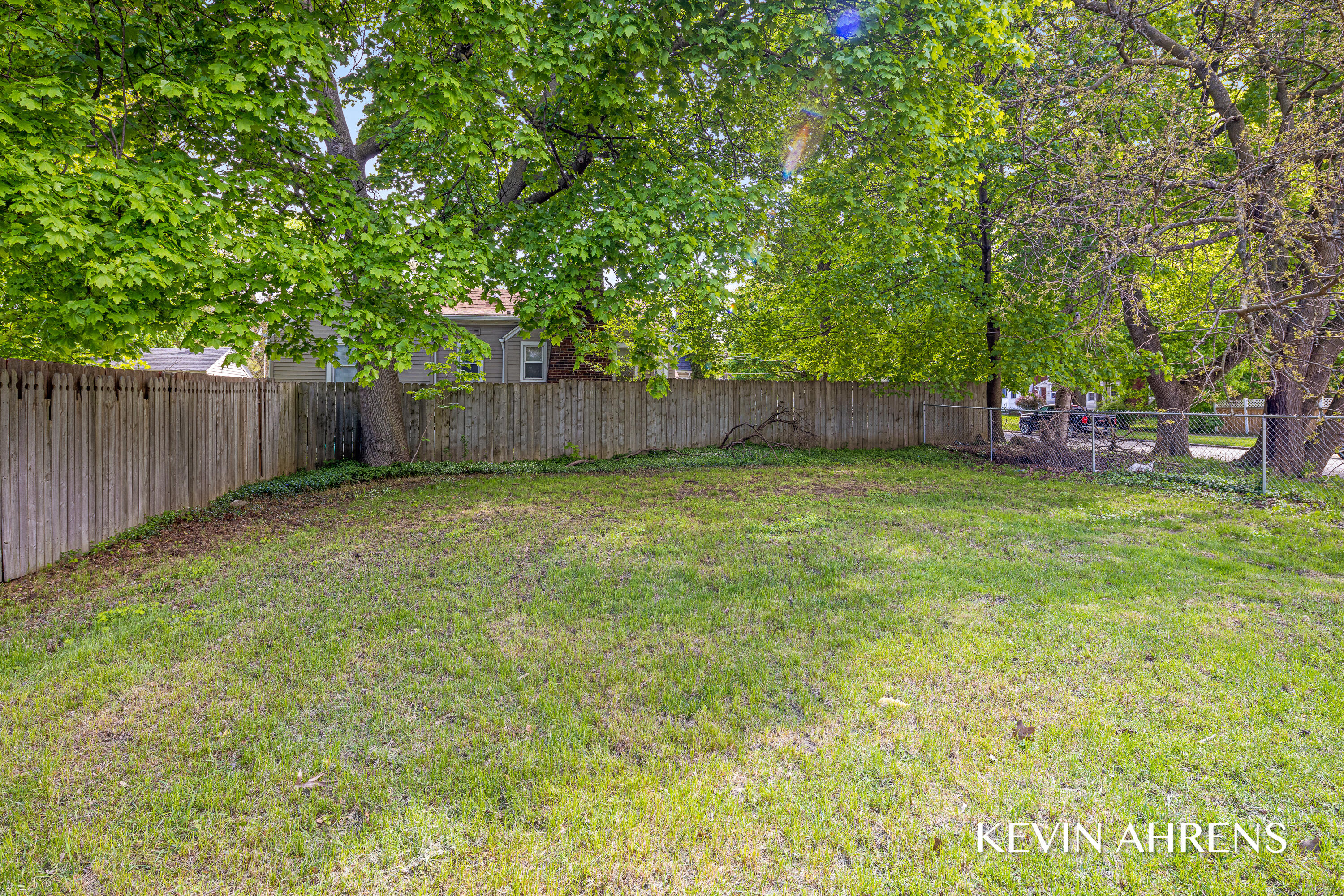 1862 Kalamazoo Avenue SE Grand Rapids MI 49507
