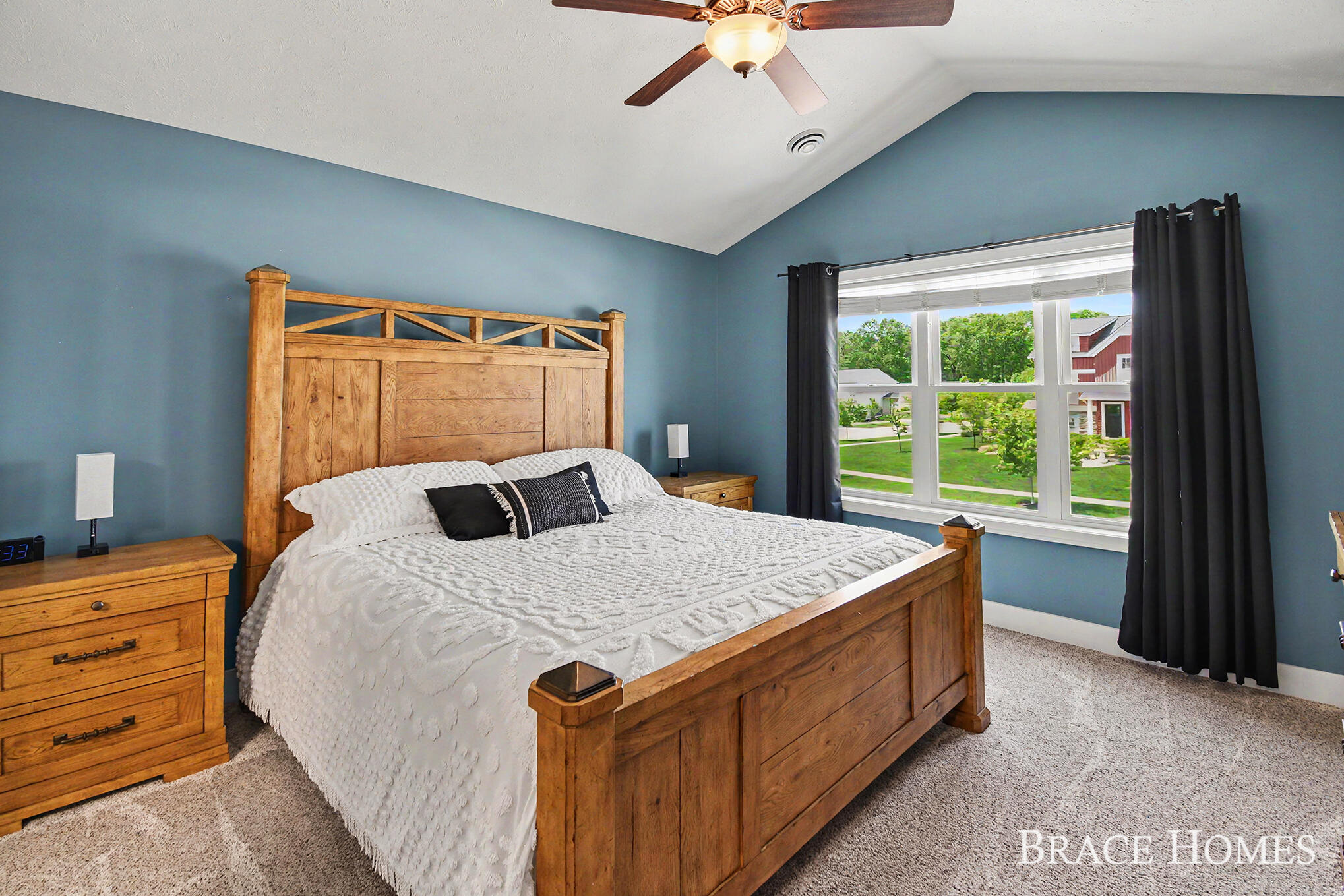 156 Hightower Drive NE Rockford MI 49341