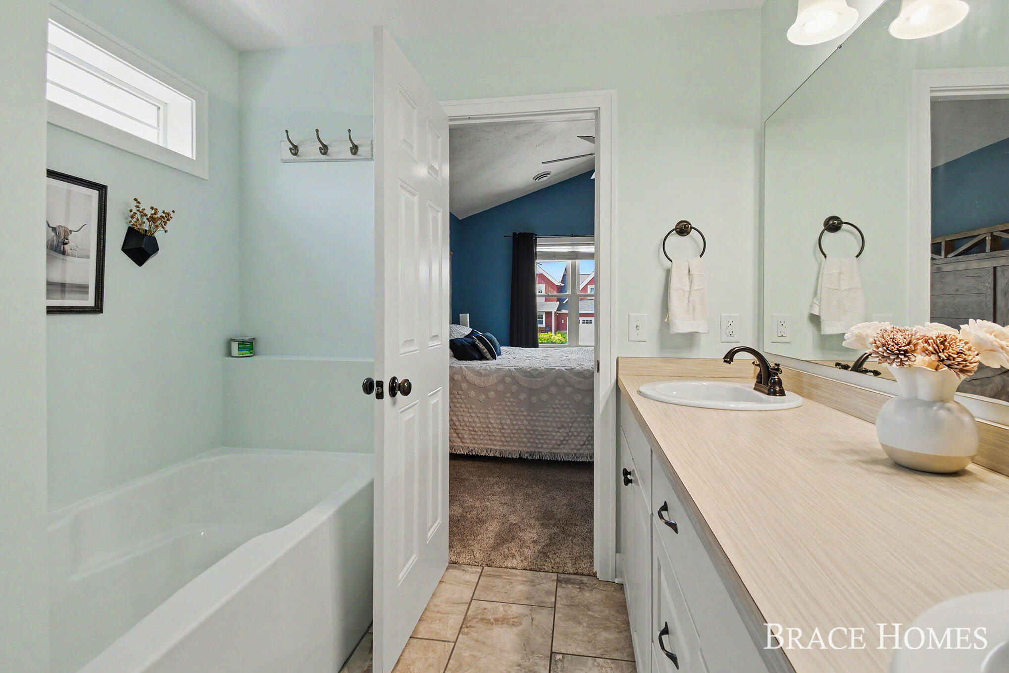 156 Hightower Drive NE Rockford MI 49341