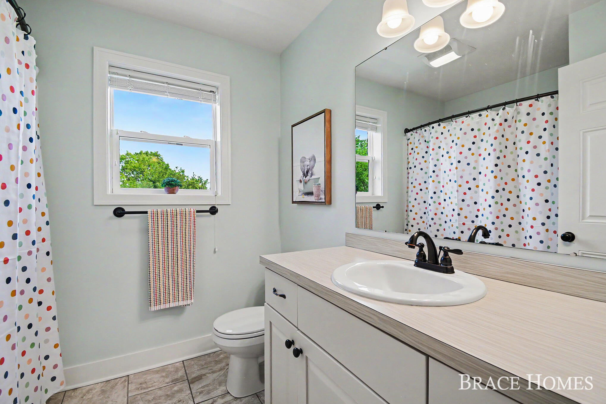 156 Hightower Drive NE Rockford MI 49341