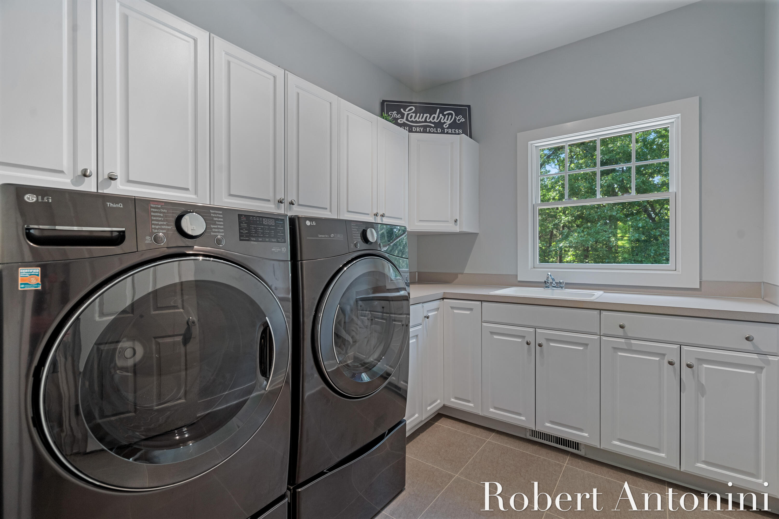 1977 Emerald Glen Court NE Ada MI 49301