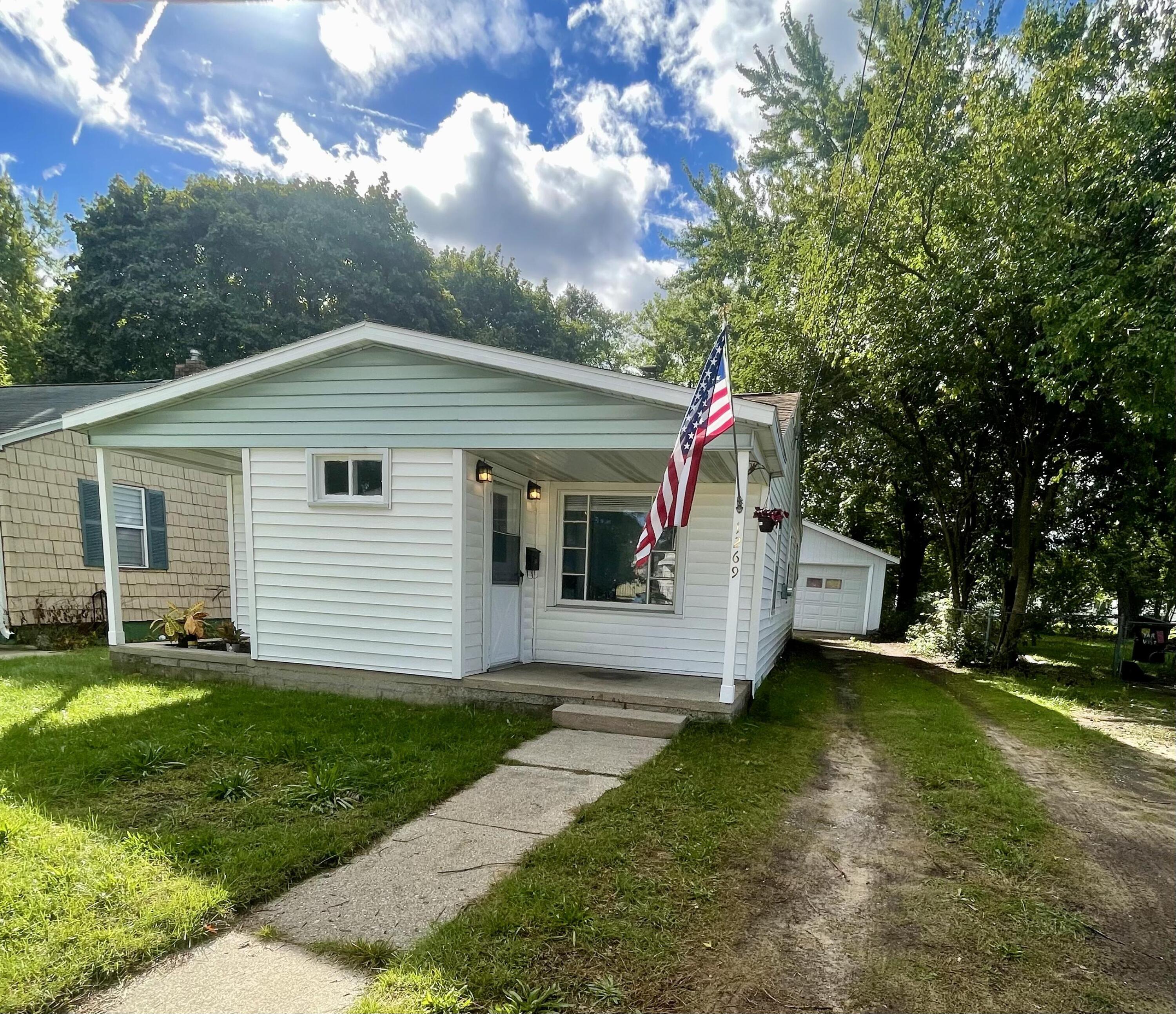 1269 Ada Avenue Muskegon MI 49442