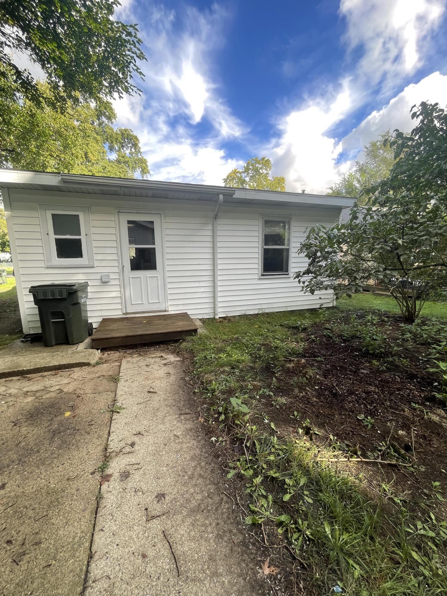 1269 Ada Avenue Muskegon MI 49442