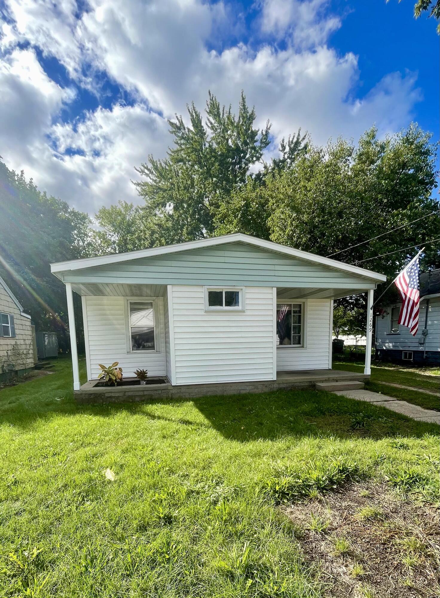 1269 Ada Avenue Muskegon MI 49442