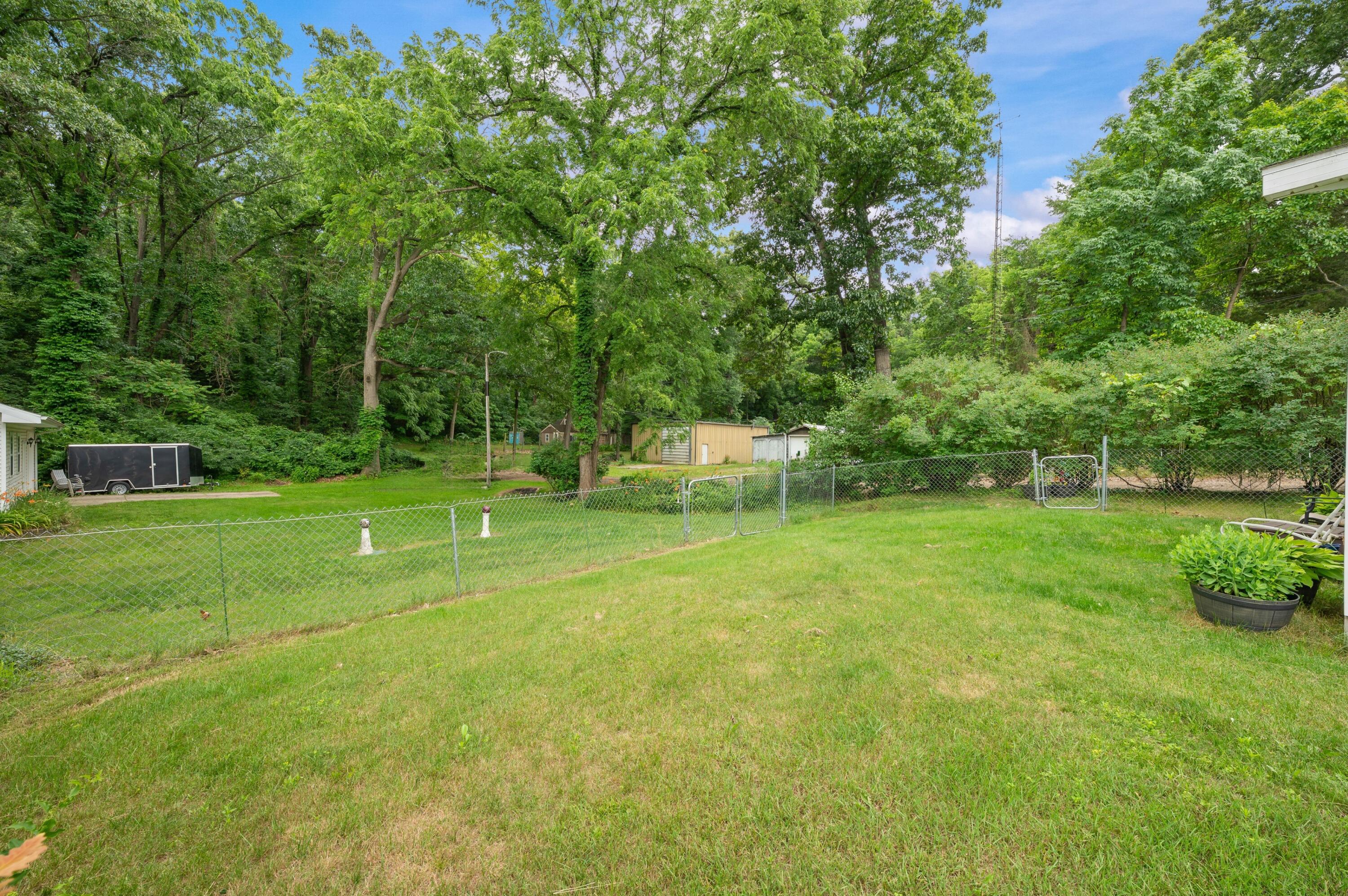 52653 Lakeview Drive Dowagiac MI 49047