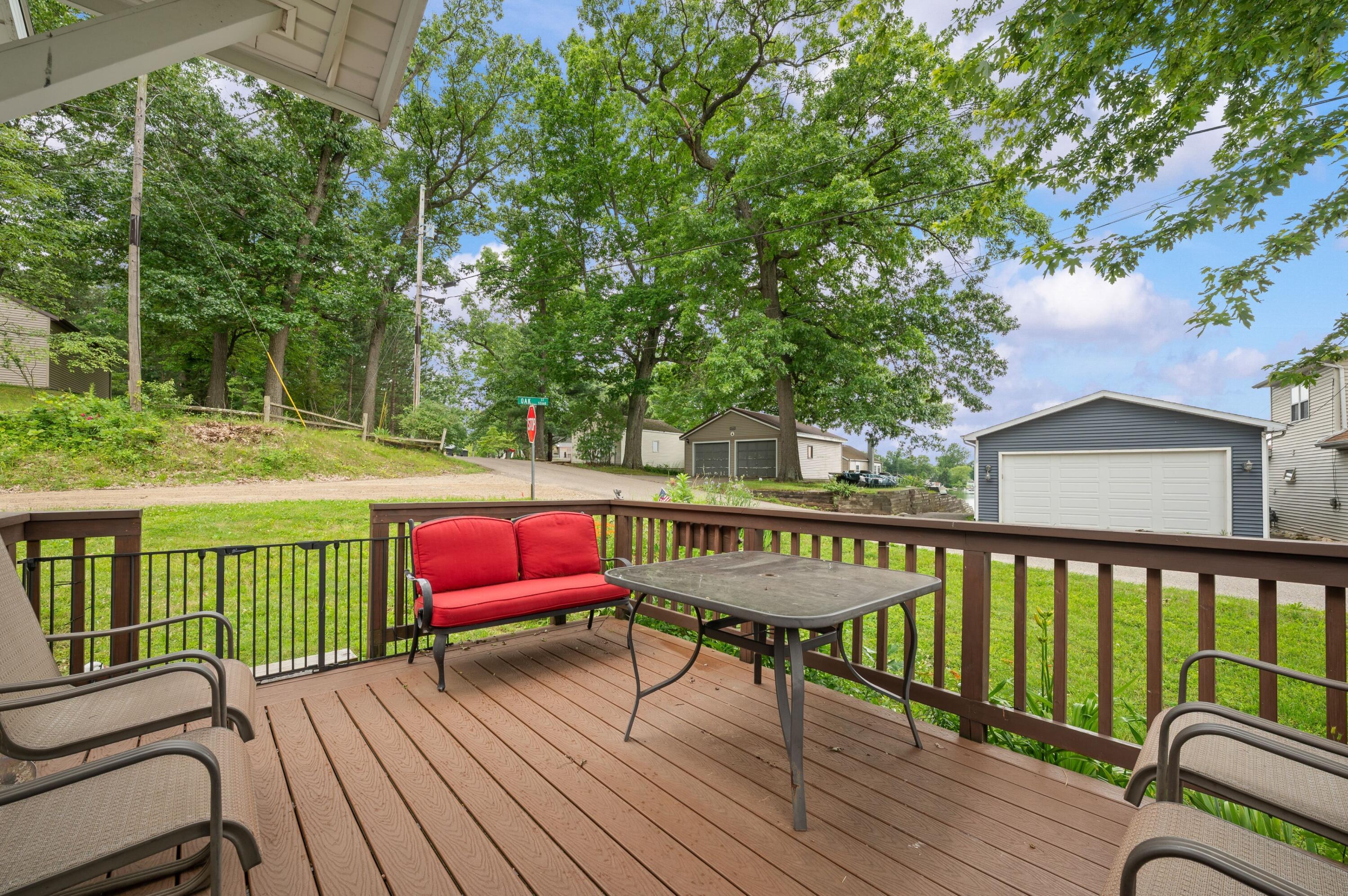 52653 Lakeview Drive Dowagiac MI 49047