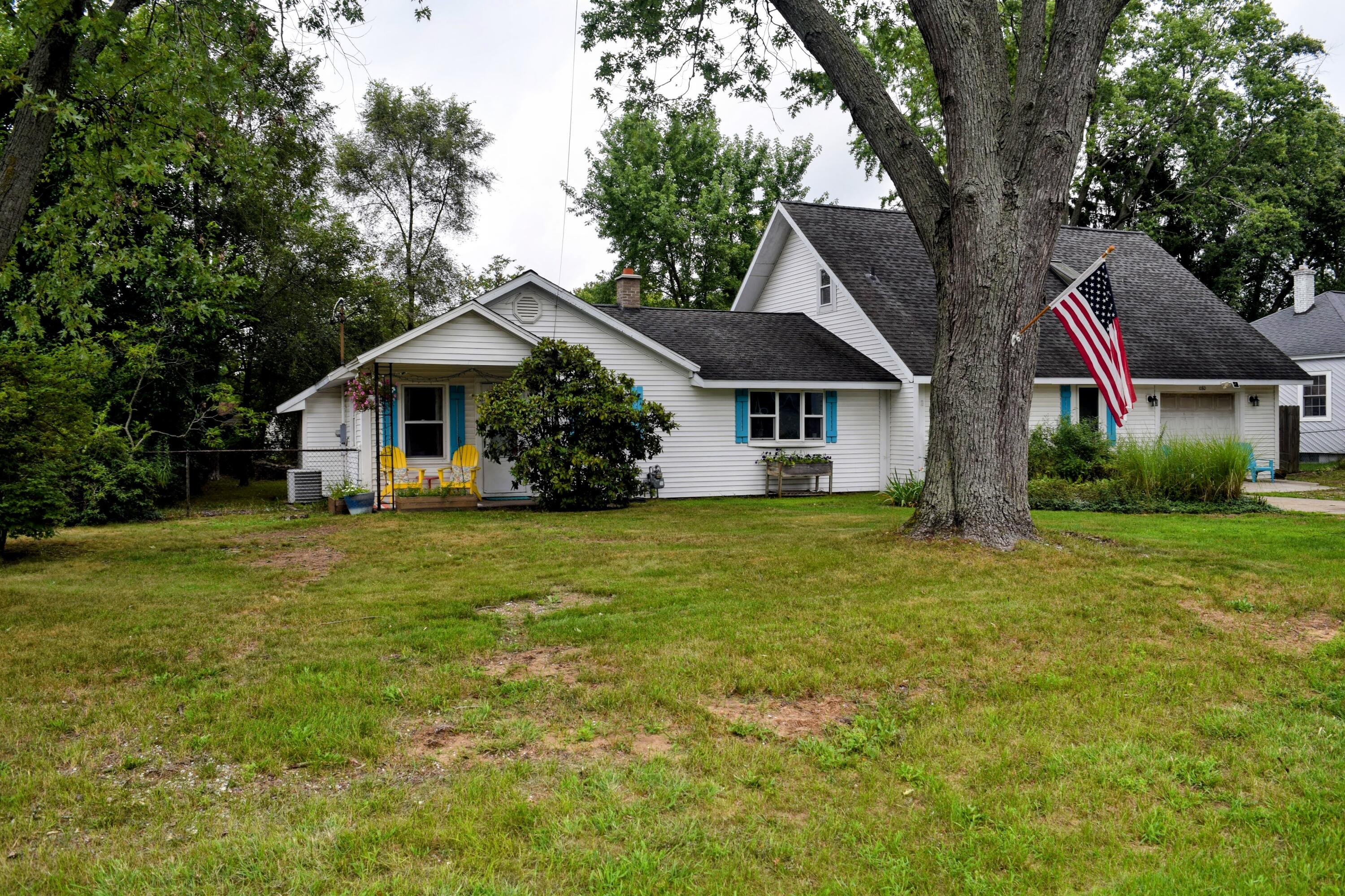 1080 Bellway Avenue Norton Shores MI 49441