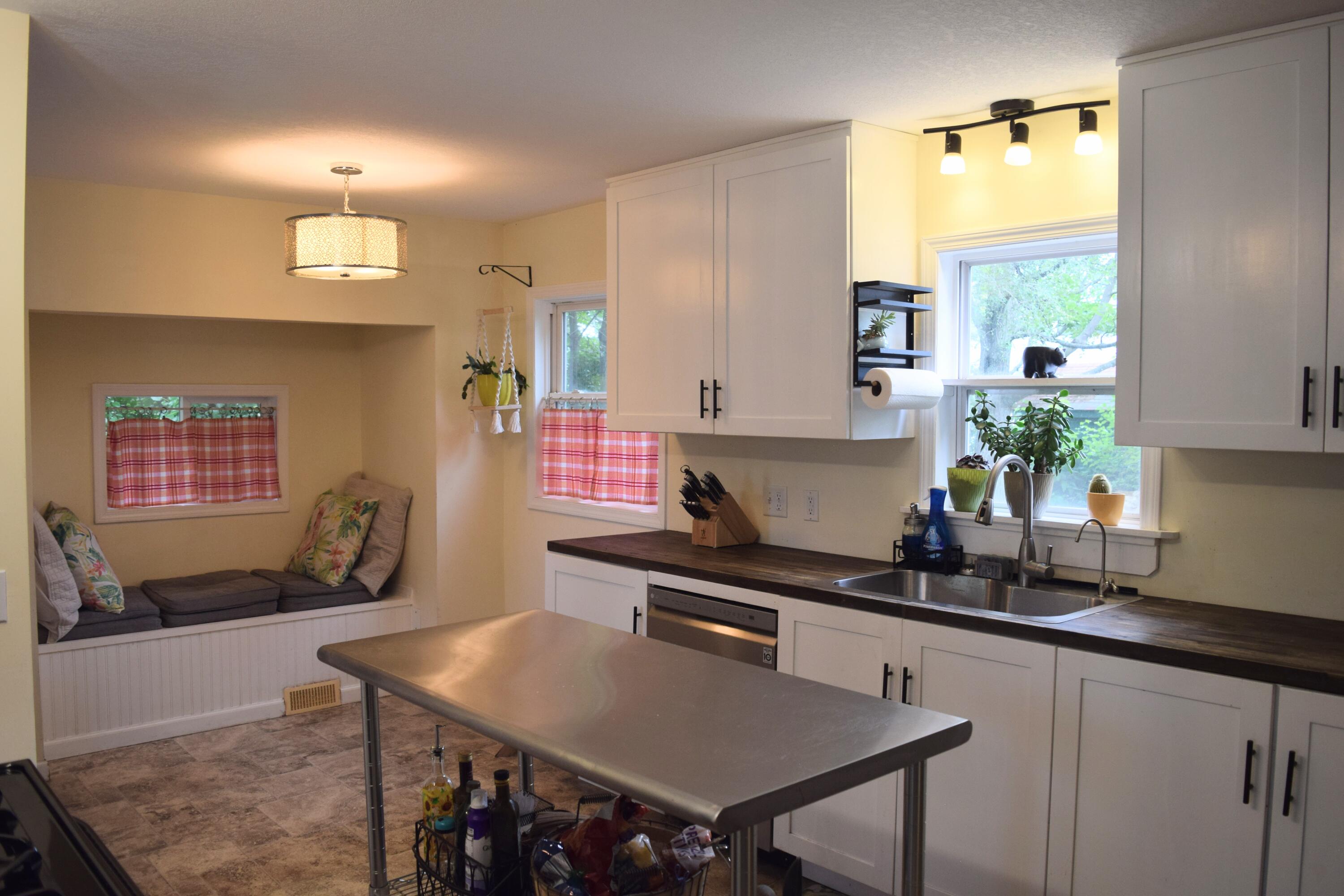 1080 Bellway Avenue Norton Shores MI 49441