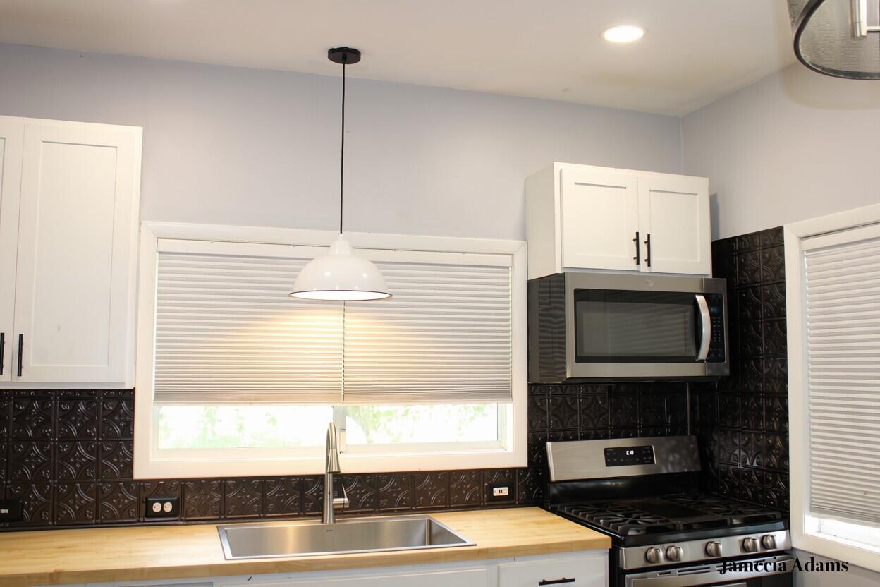 832 College Avenue NE Grand Rapids MI 49503