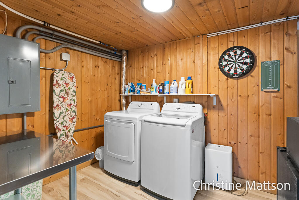 3229 Edgewater Street Muskegon MI 49441