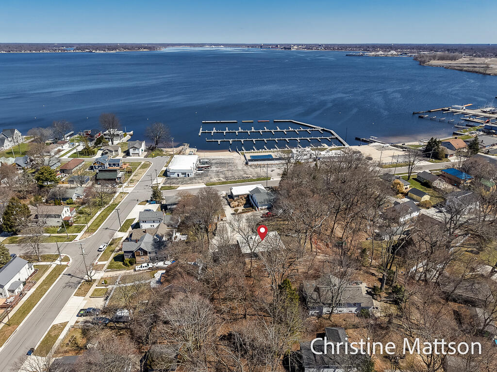 3229 Edgewater Street Muskegon MI 49441