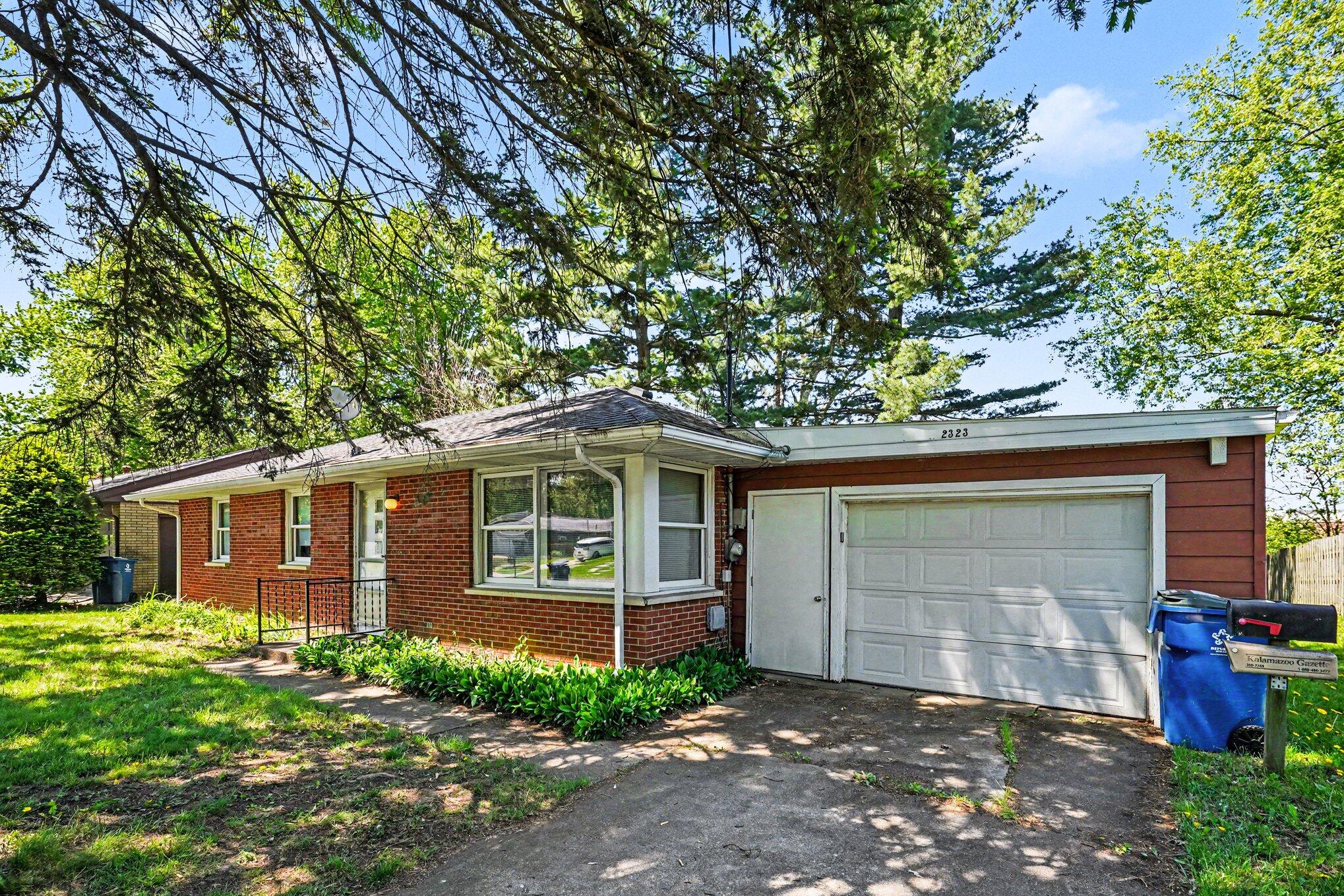 2323 Cumberland Street Kalamazoo MI 49006