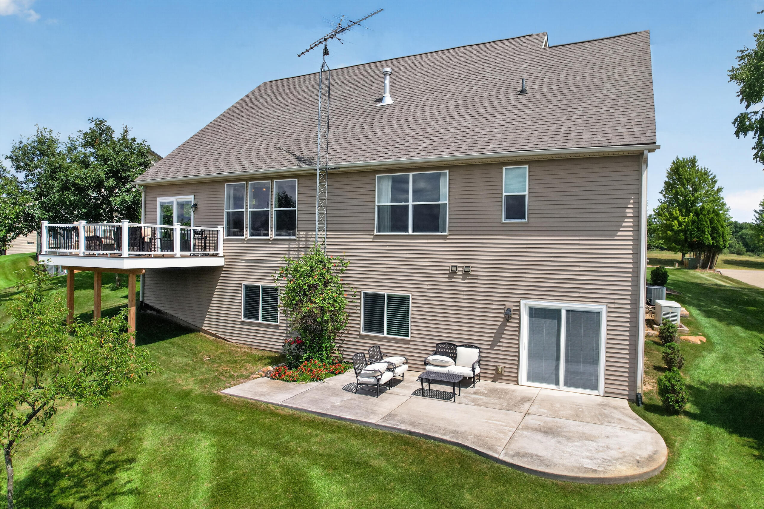 9862 Dublin Drive Fenton MI 48430